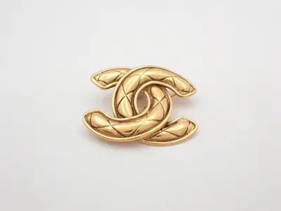Matelassé Coco Mark Brooch (with mark)