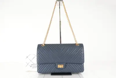 Chevron Double Flap Calfskin 2.55 Chain Shoulder Bag Navy Serial Number 23