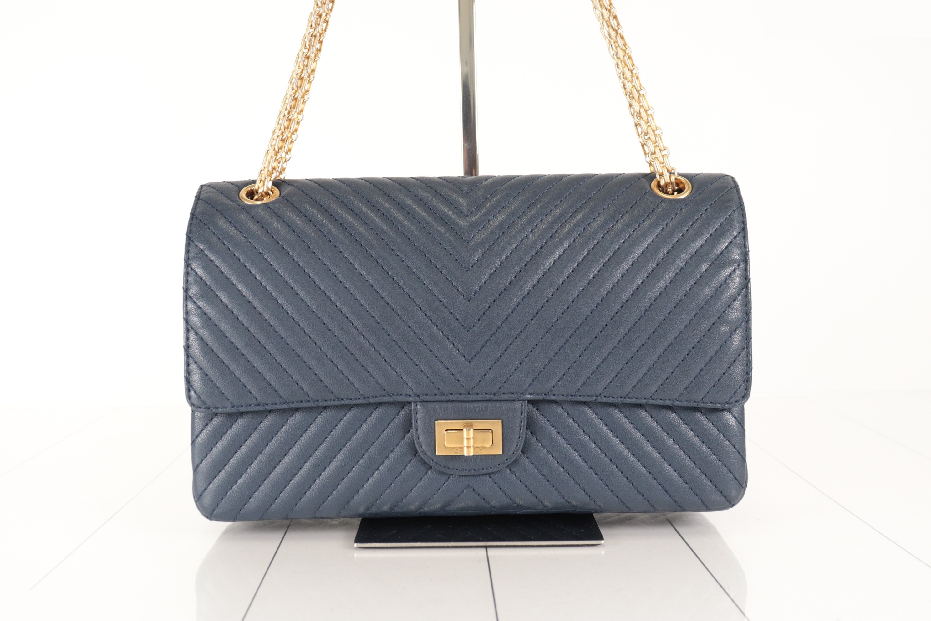 Chevron Double Flap Calfskin 2.55 Chain Shoulder Bag Navy Serial Number 23 — view 2