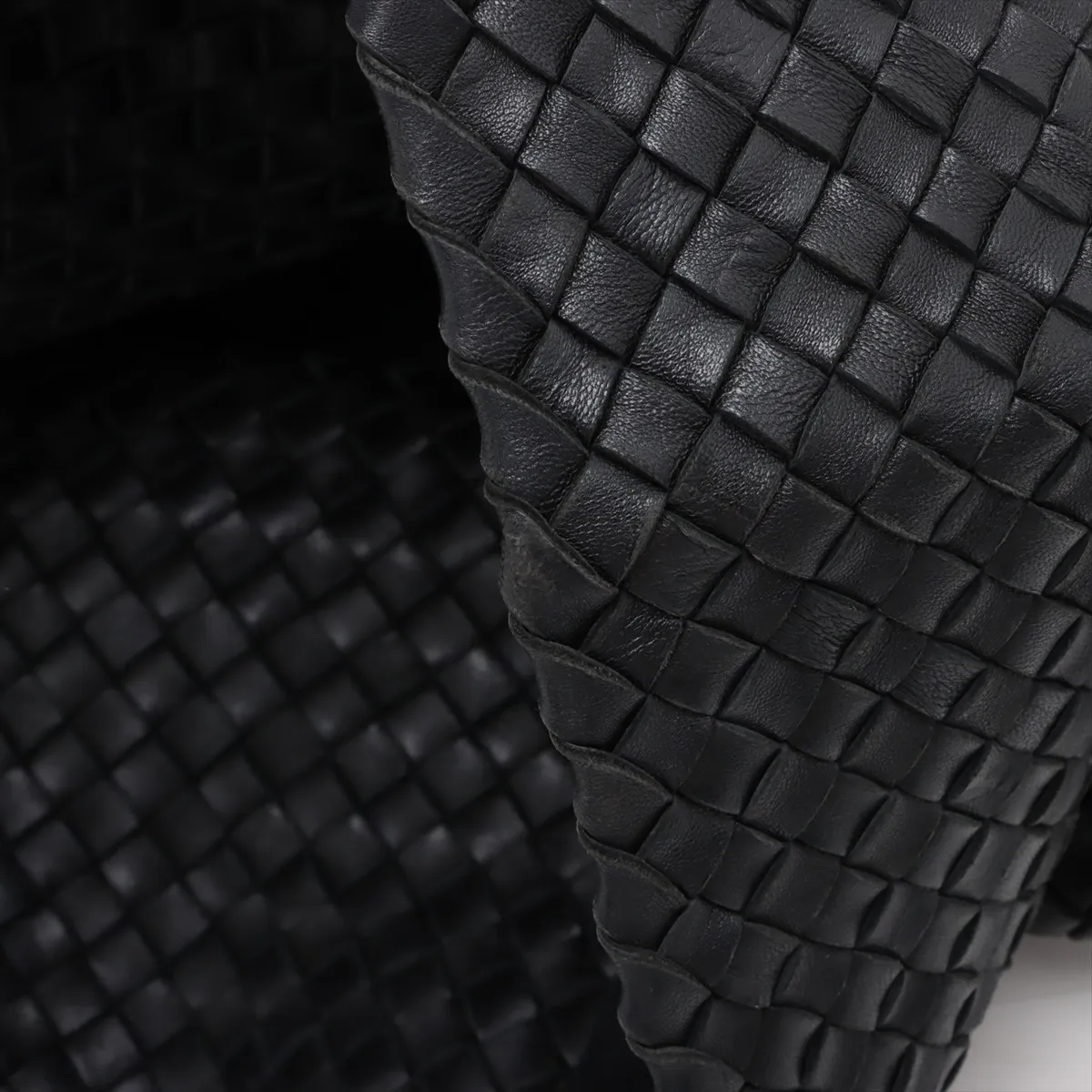 Intrecciato Cava PM Leather Tote Bag Black — view 13