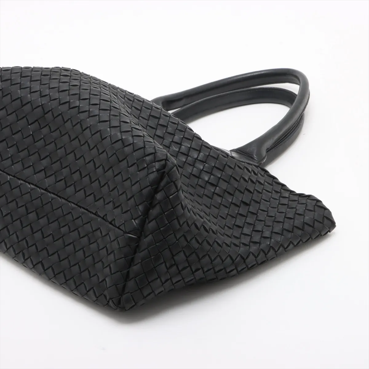Intrecciato Cava PM Leather Tote Bag Black — view 3