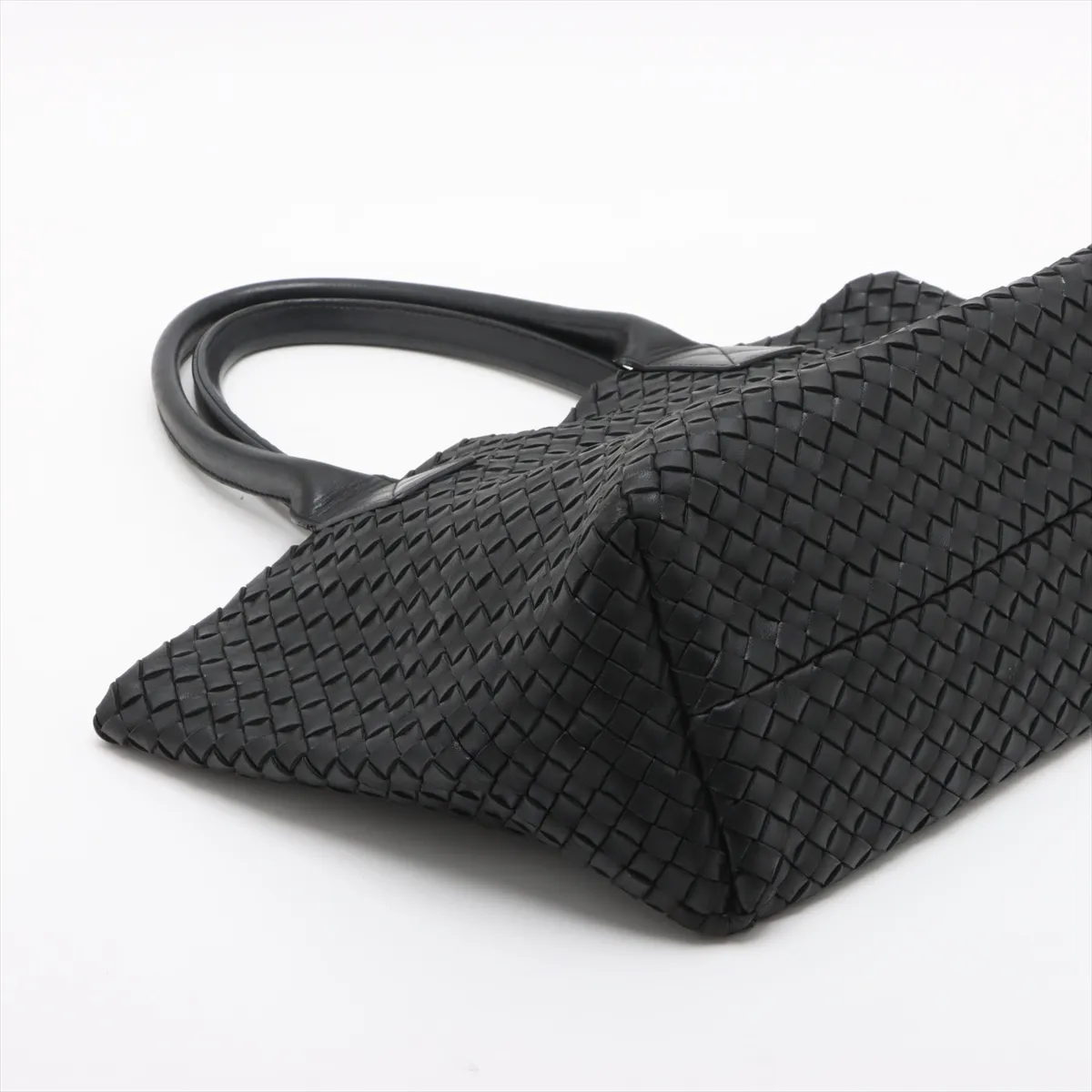 Intrecciato Cava PM Leather Tote Bag Black — view 4