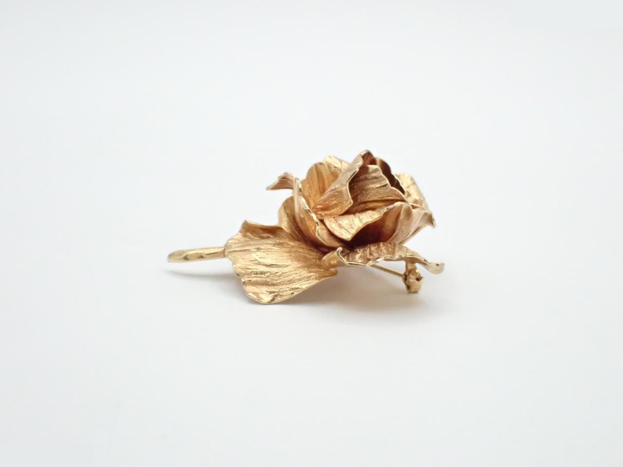 Brooch flower motif rose gold — view 3
