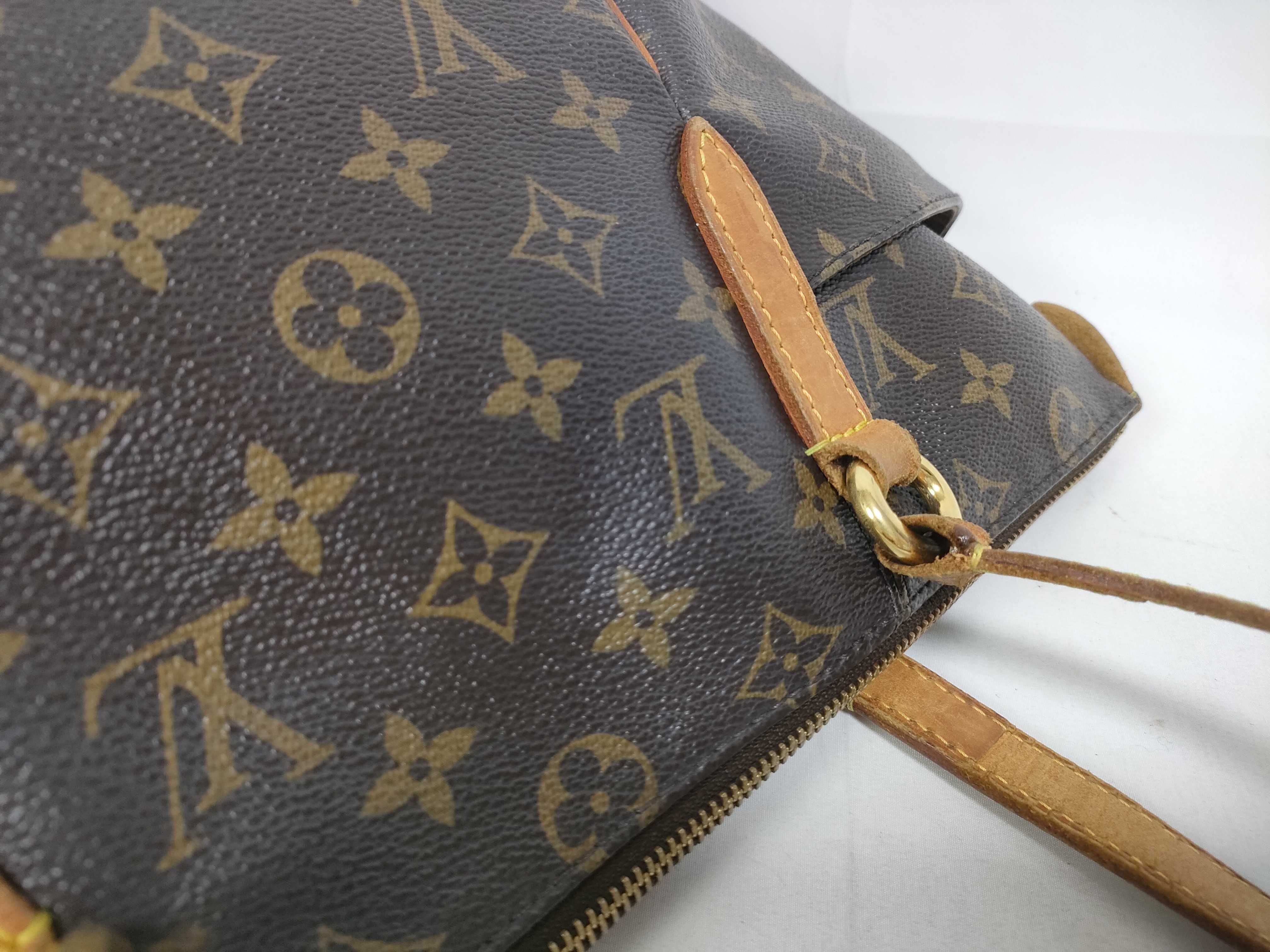 Monogram Louis Vuitton Monogram Totally PM M56688 Tote Bag — view 13
