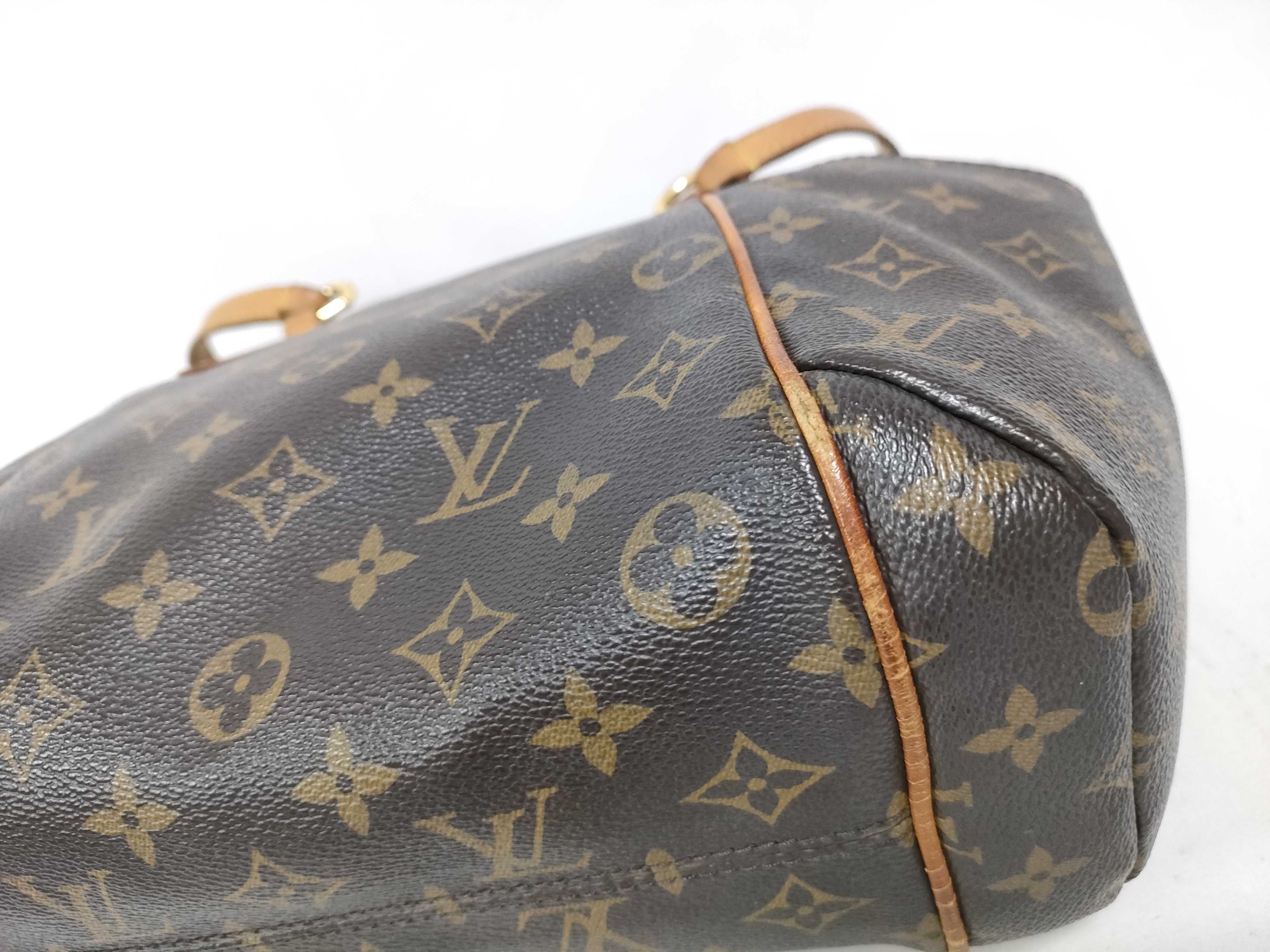 Monogram Louis Vuitton Monogram Totally PM M56688 Tote Bag — view 4