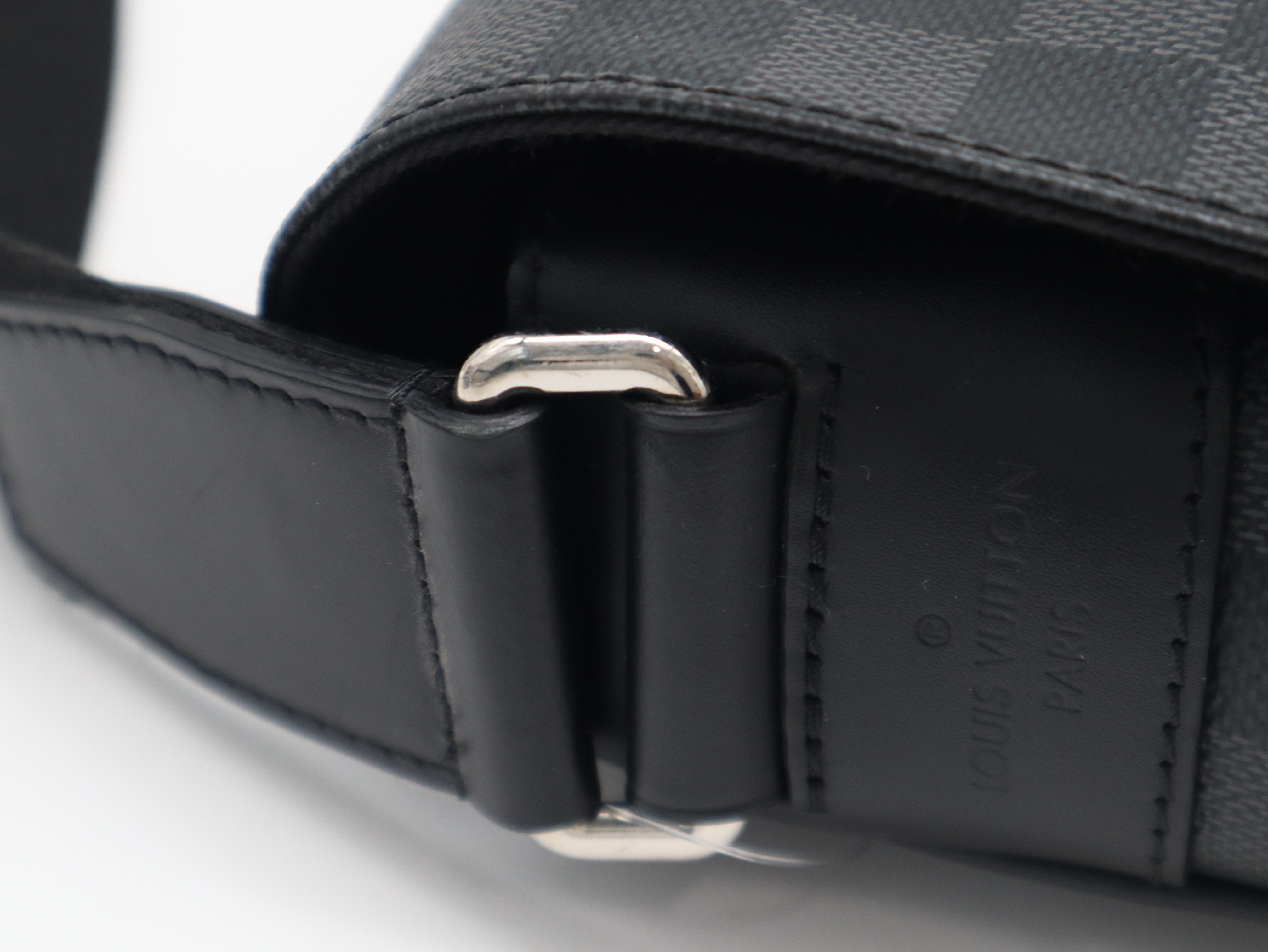 N41028 Damier Graphite District PM NM Shoulder Bag — view 8