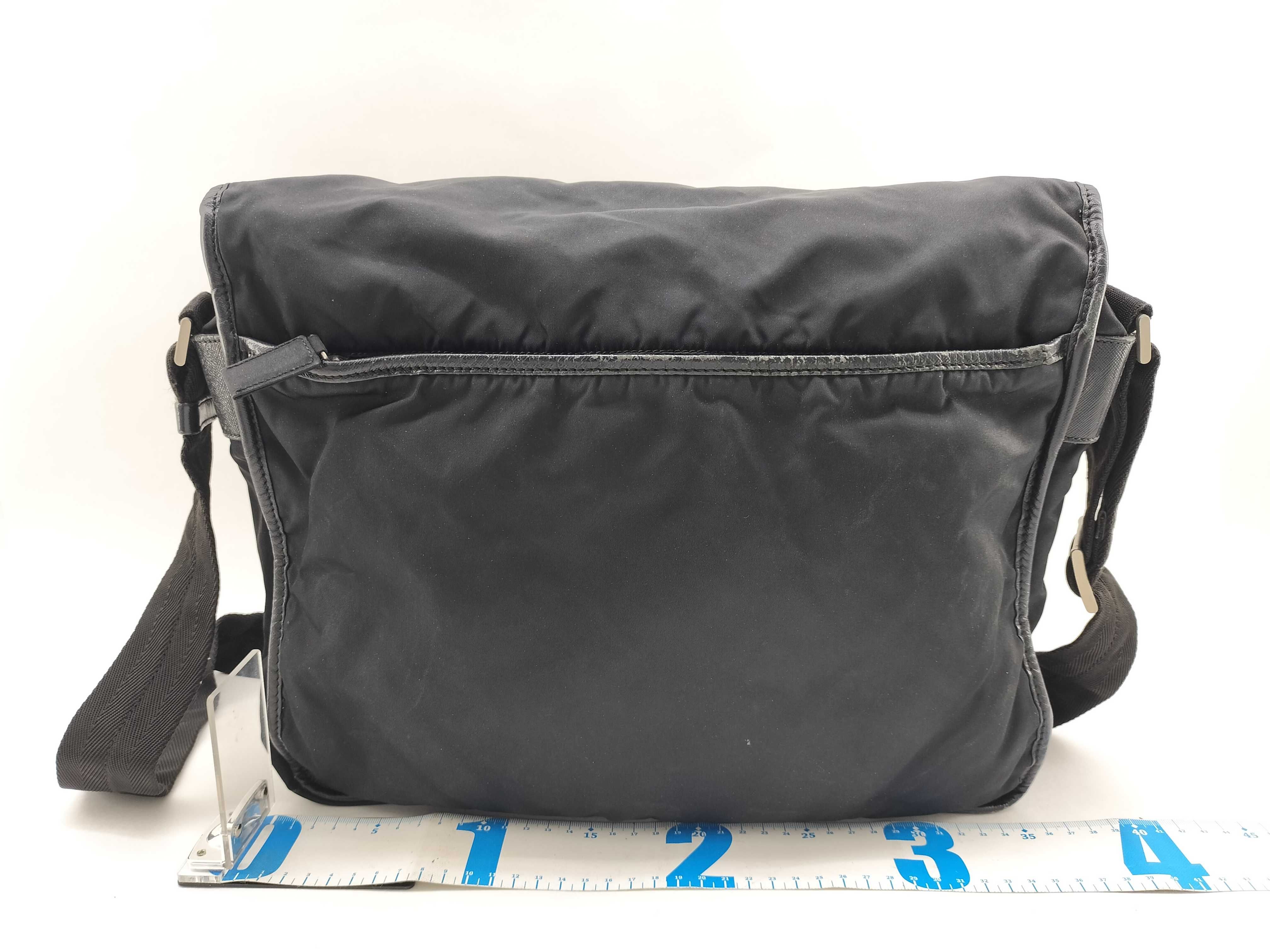 nylon shoulder bag with buckle. — view 2