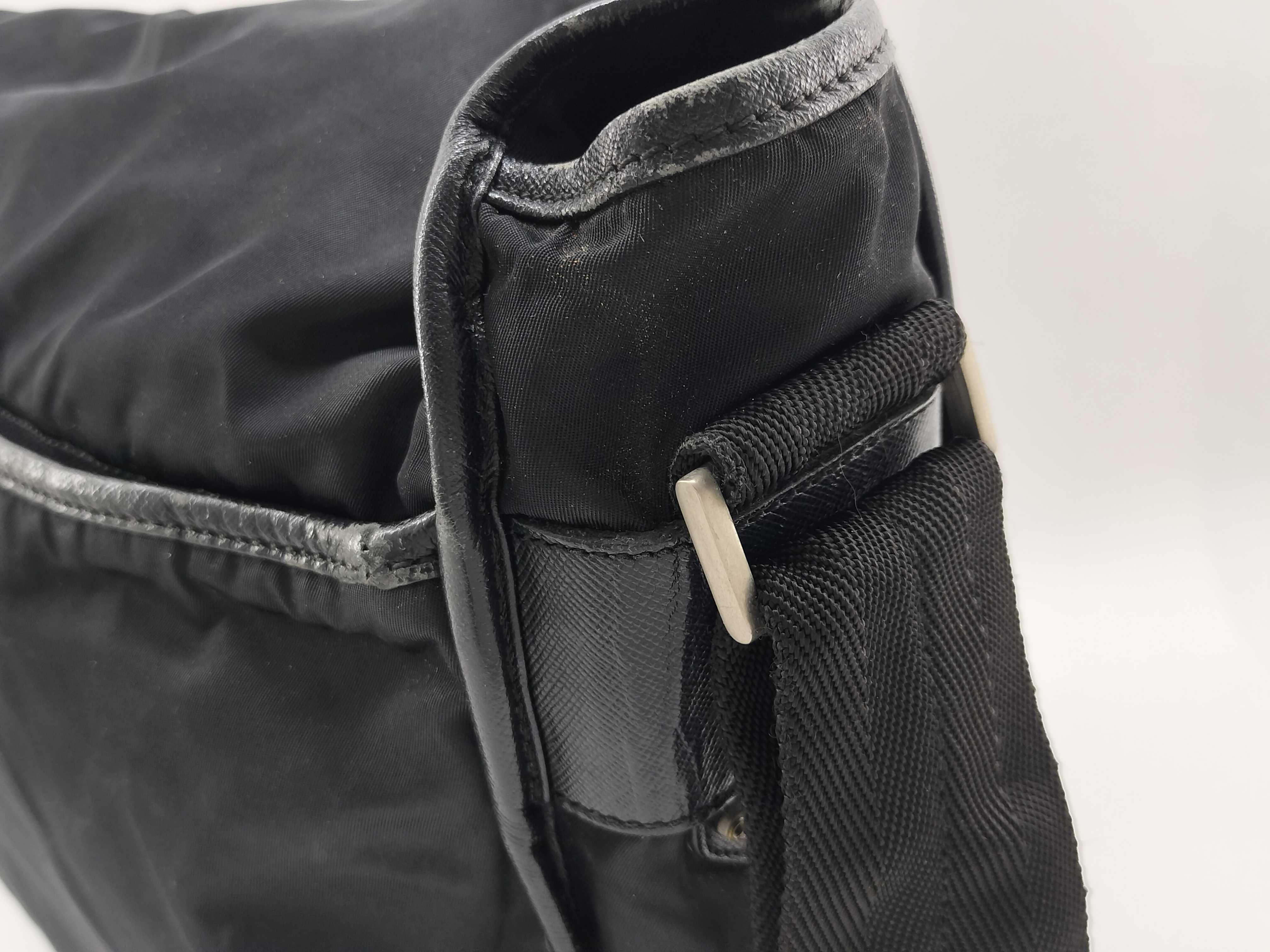 nylon shoulder bag with buckle. — view 3