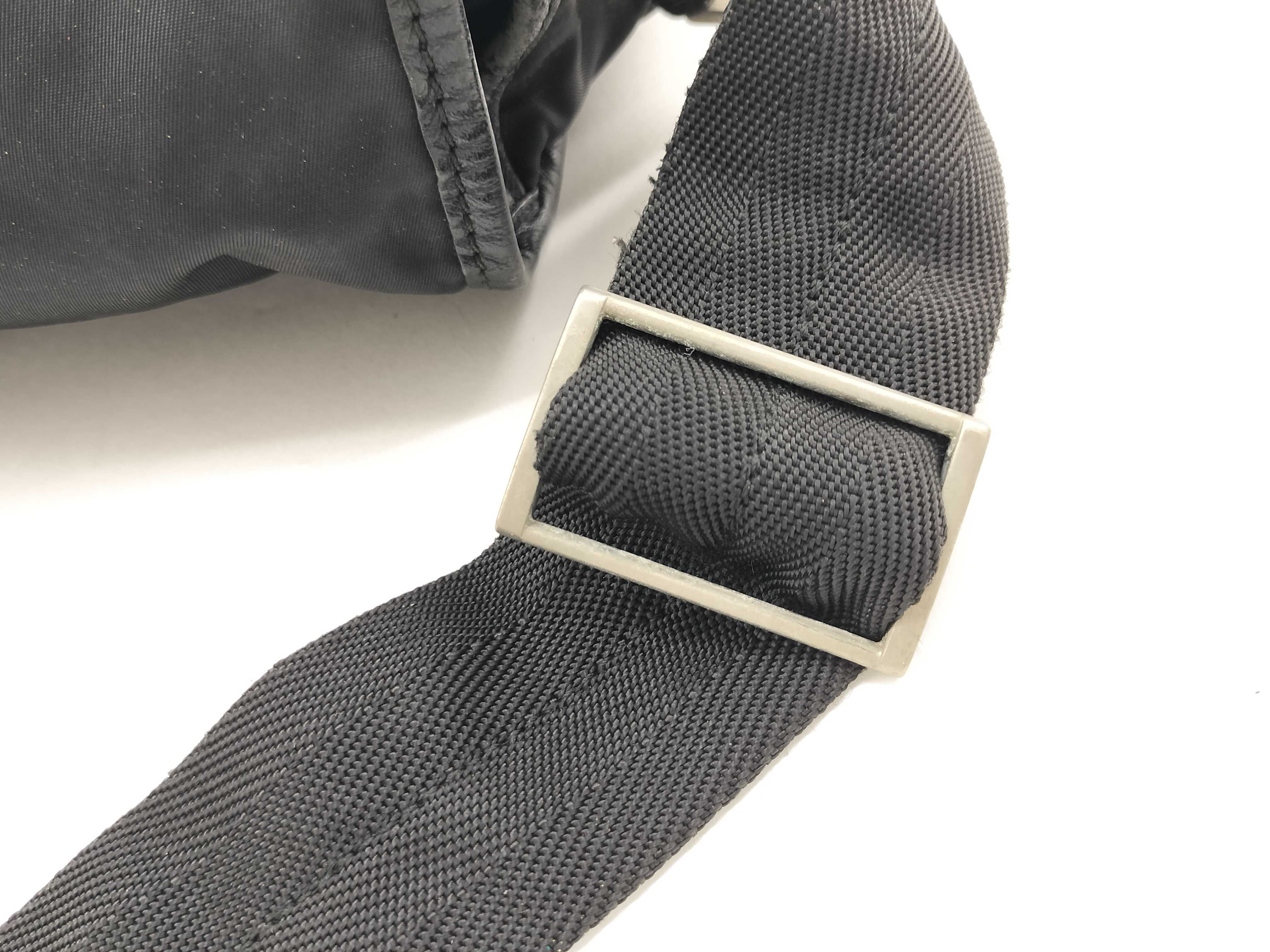 nylon shoulder bag with buckle. — view 8