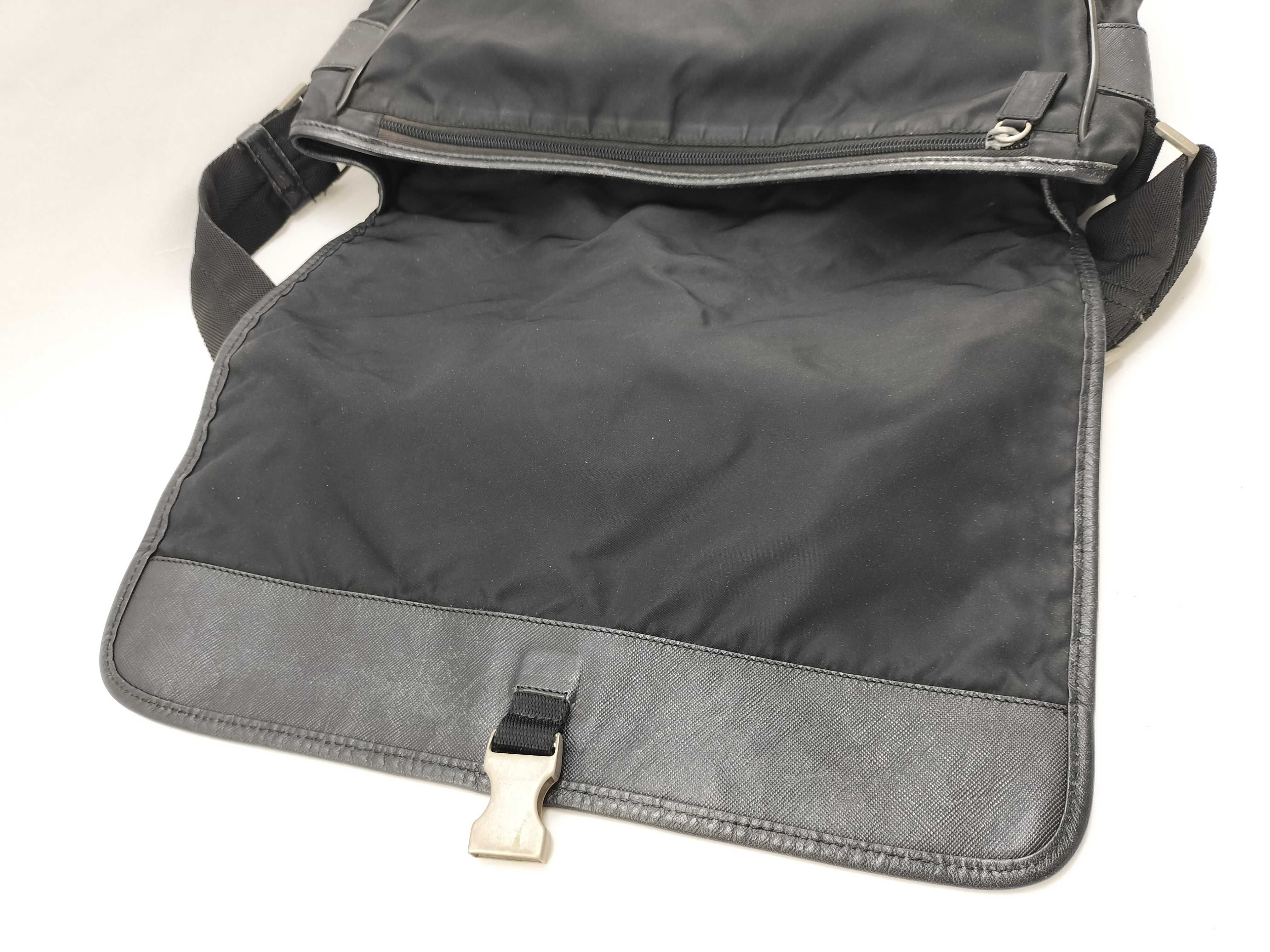 nylon shoulder bag with buckle. — view 10