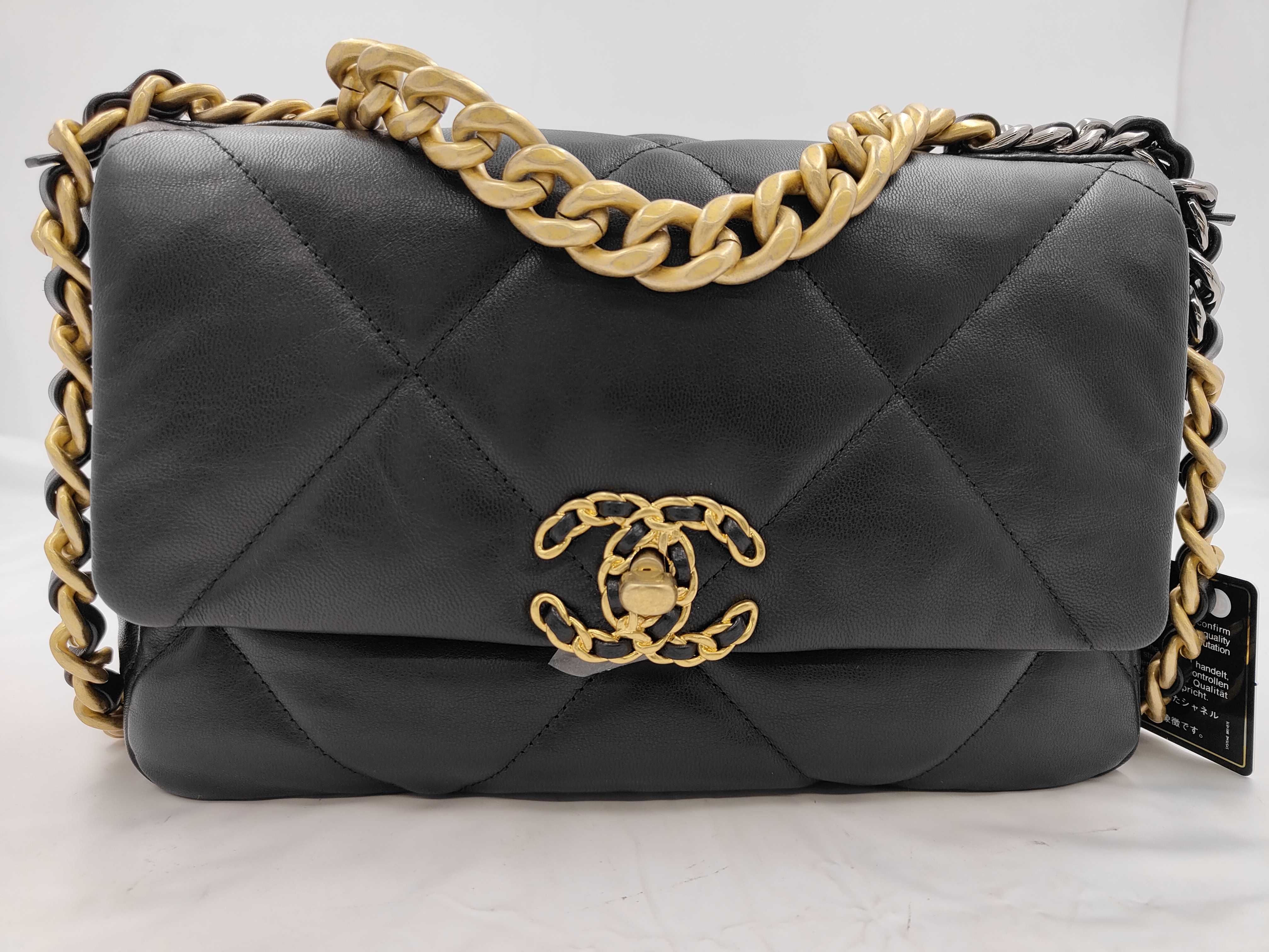 19 Bag, Serial Number 30s, Lambskin, Black, Gold