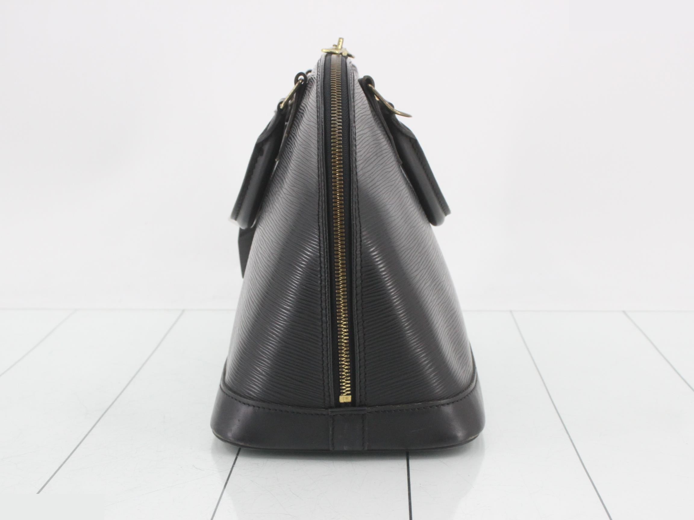 Epi Alma handbag — view 4