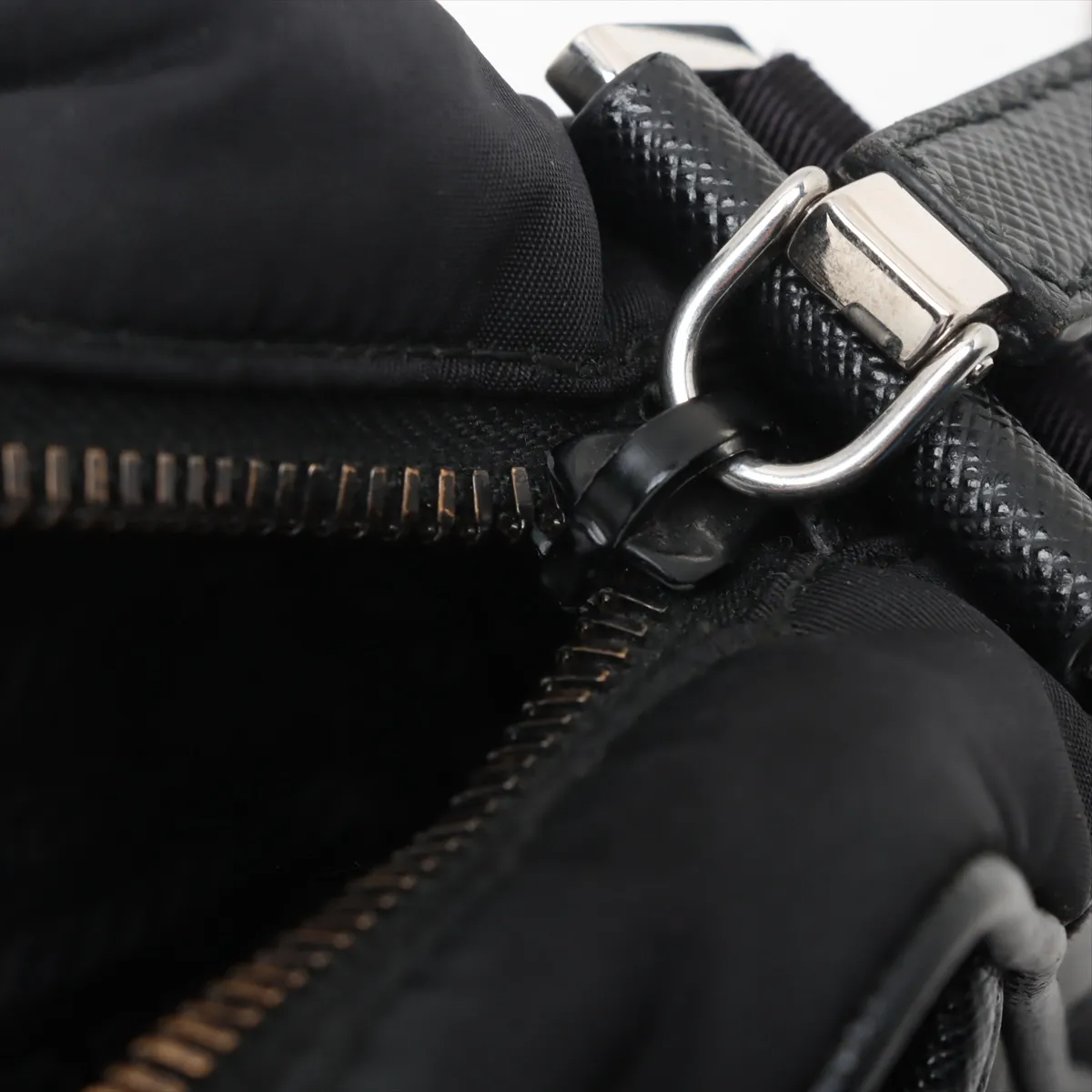 Tessuto Nylon x Leather Shoulder Bag Black — view 10