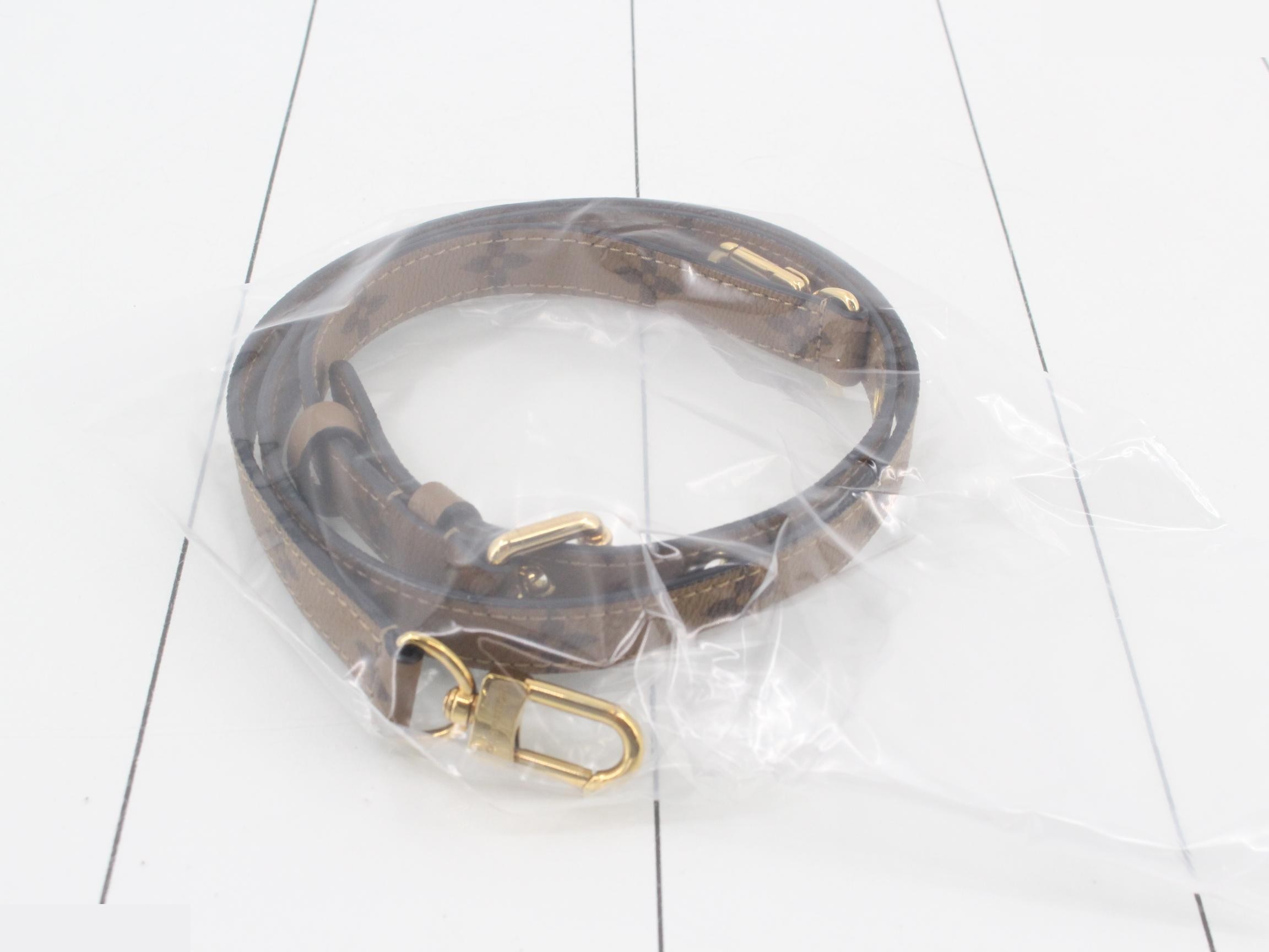 Monogram Reverse Pochette Metis MM 2-Way Handbag — view 7