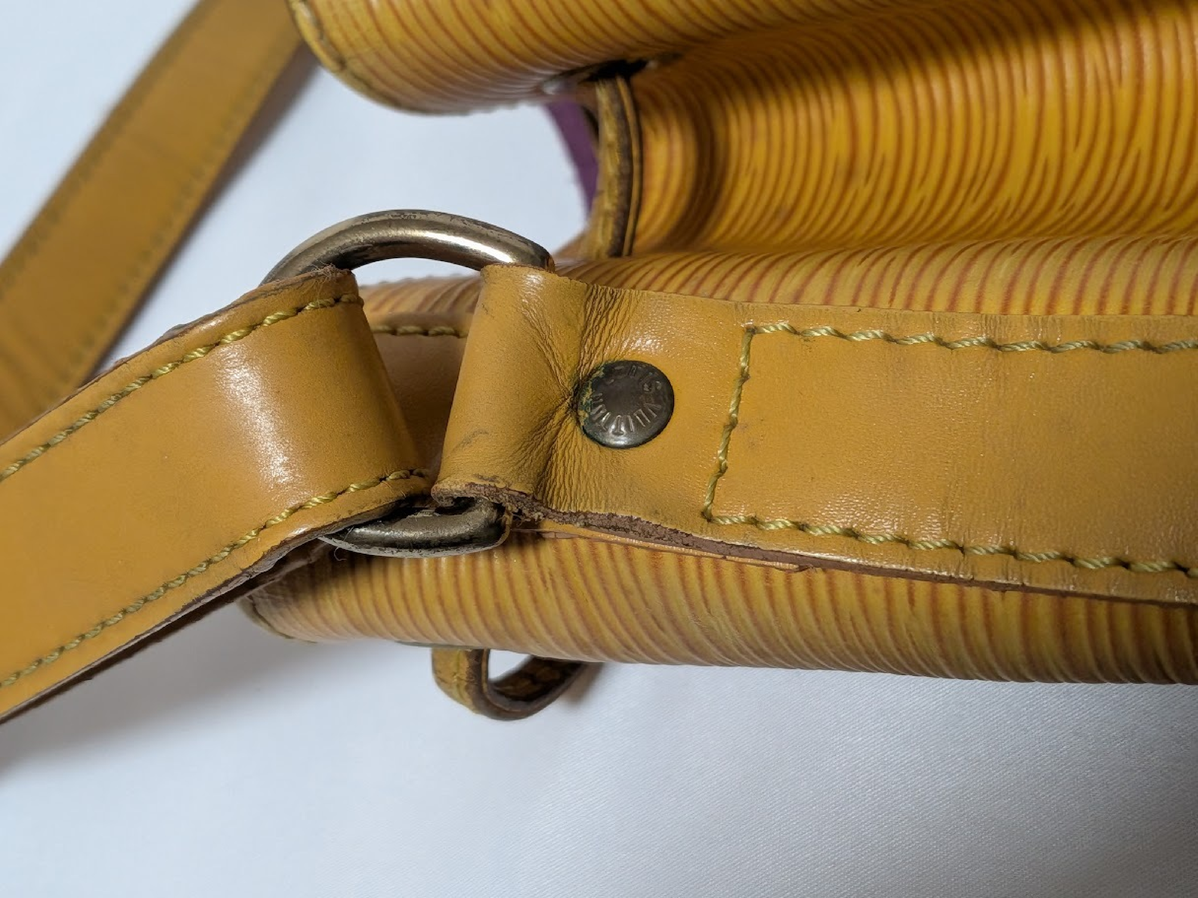 Epi Petit Noé Tassili Yellow M44009 AR0964 Shoulder Bag — view 12
