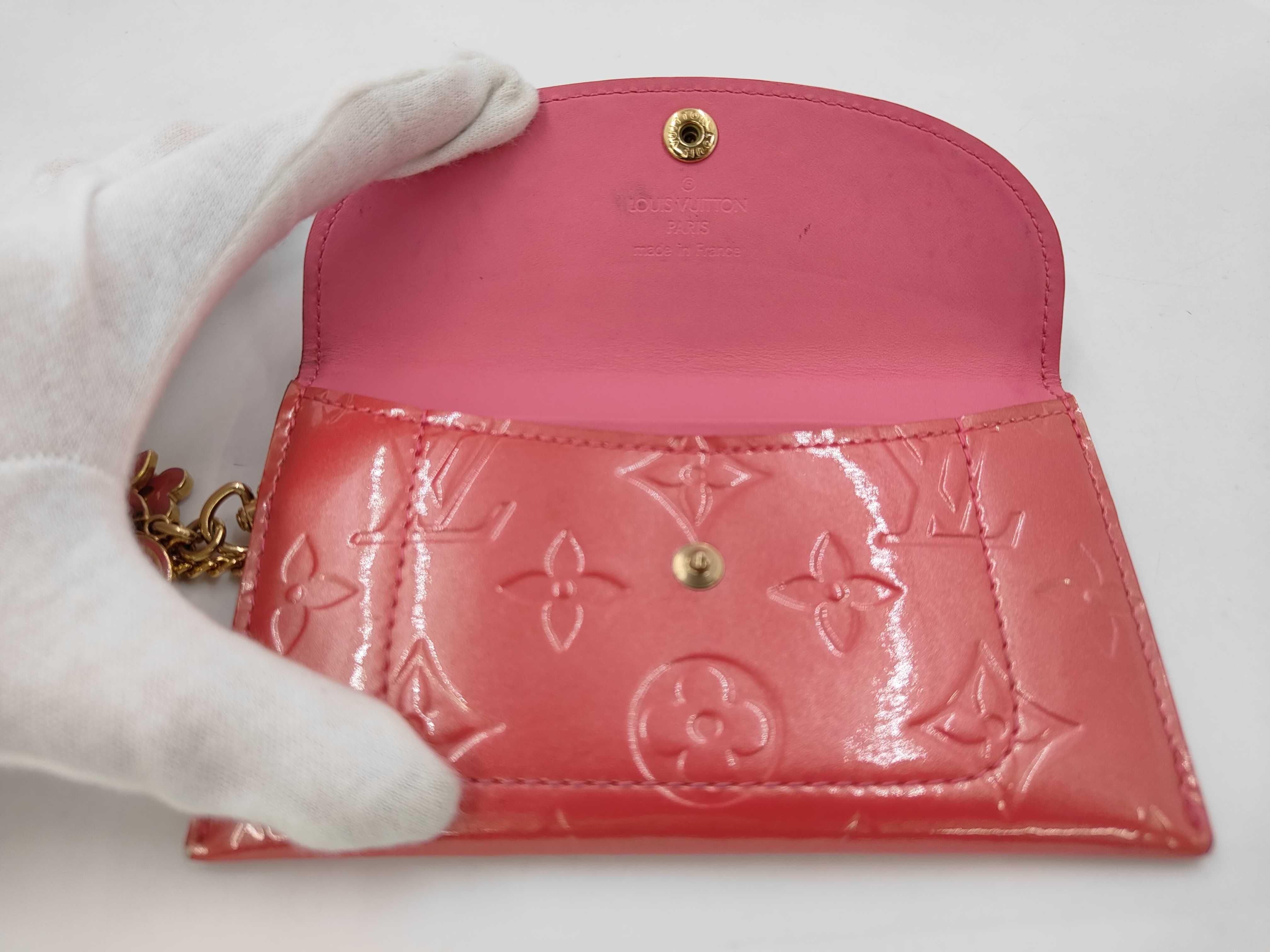 Monogram Vernis Enveloppe Platte M919AF Coin Case — view 8