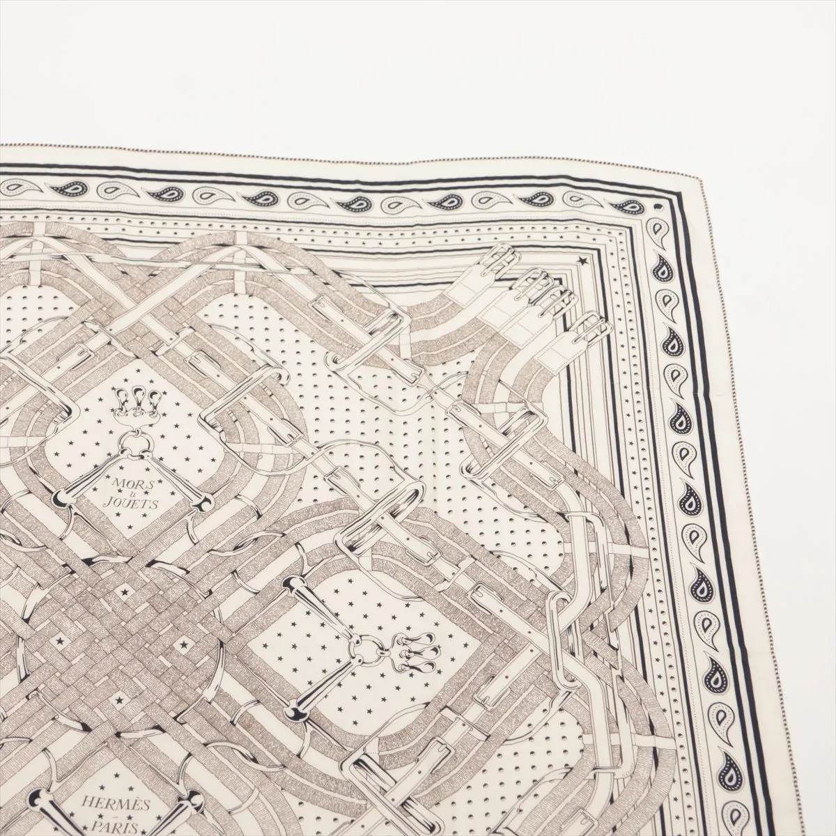 Carre Geant CHEVAL DE COEUR BANDANA scarf, cashmere x silk, beige x navy. Shows signs of wear, — view 3