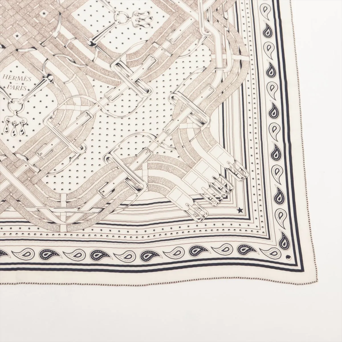 Carre Geant CHEVAL DE COEUR BANDANA scarf, cashmere x silk, beige x navy. Shows signs of wear, — view 4