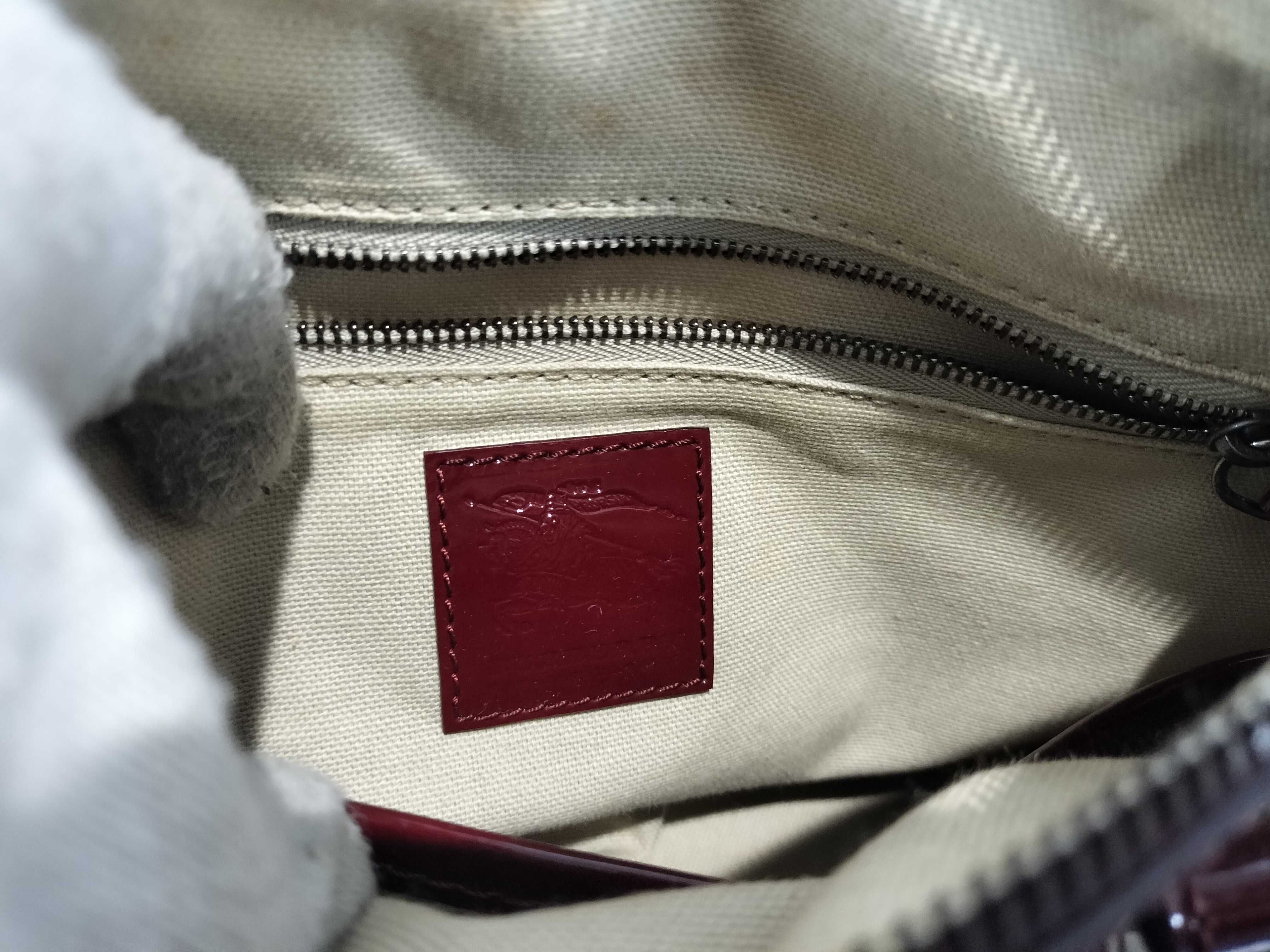 Nova Check x Heart Pattern Boston Bag with Charm / Handbag — view 12