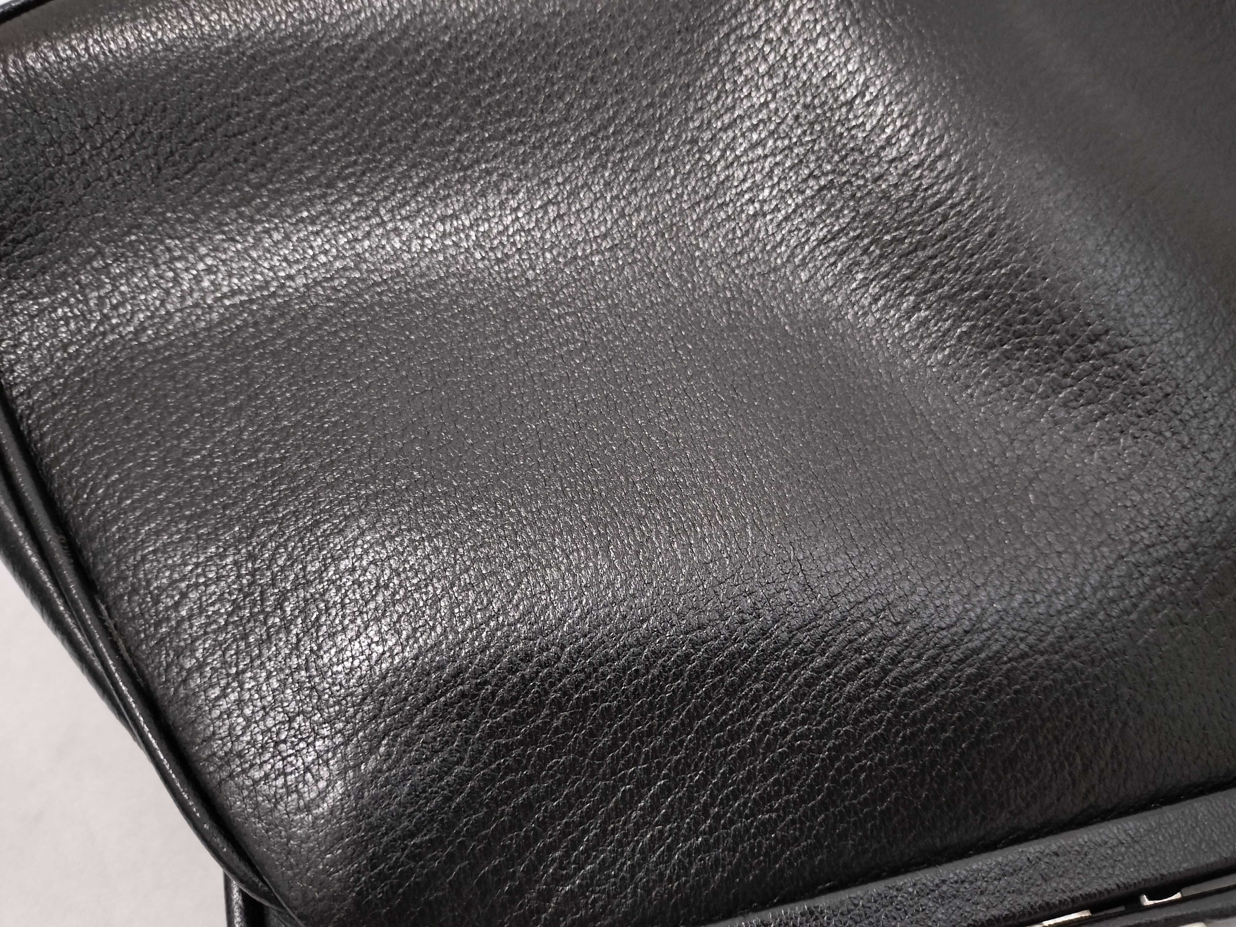Leather Push-Lock Clochette Key Black Handbag — view 15