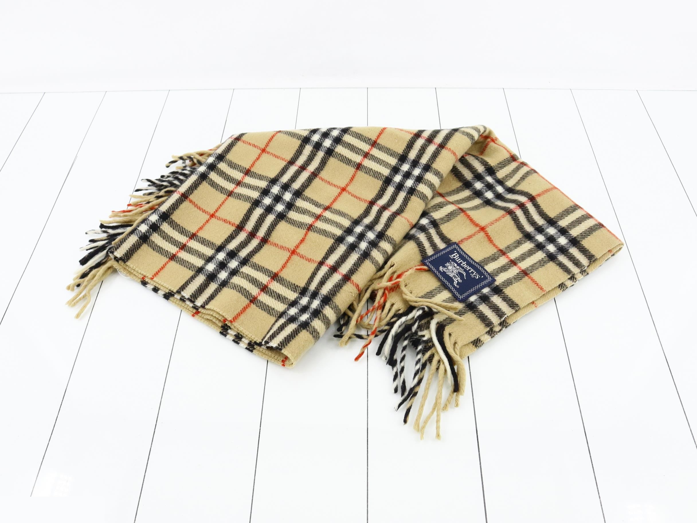 Other items: accessories, shawls (lap blankets) — view 2