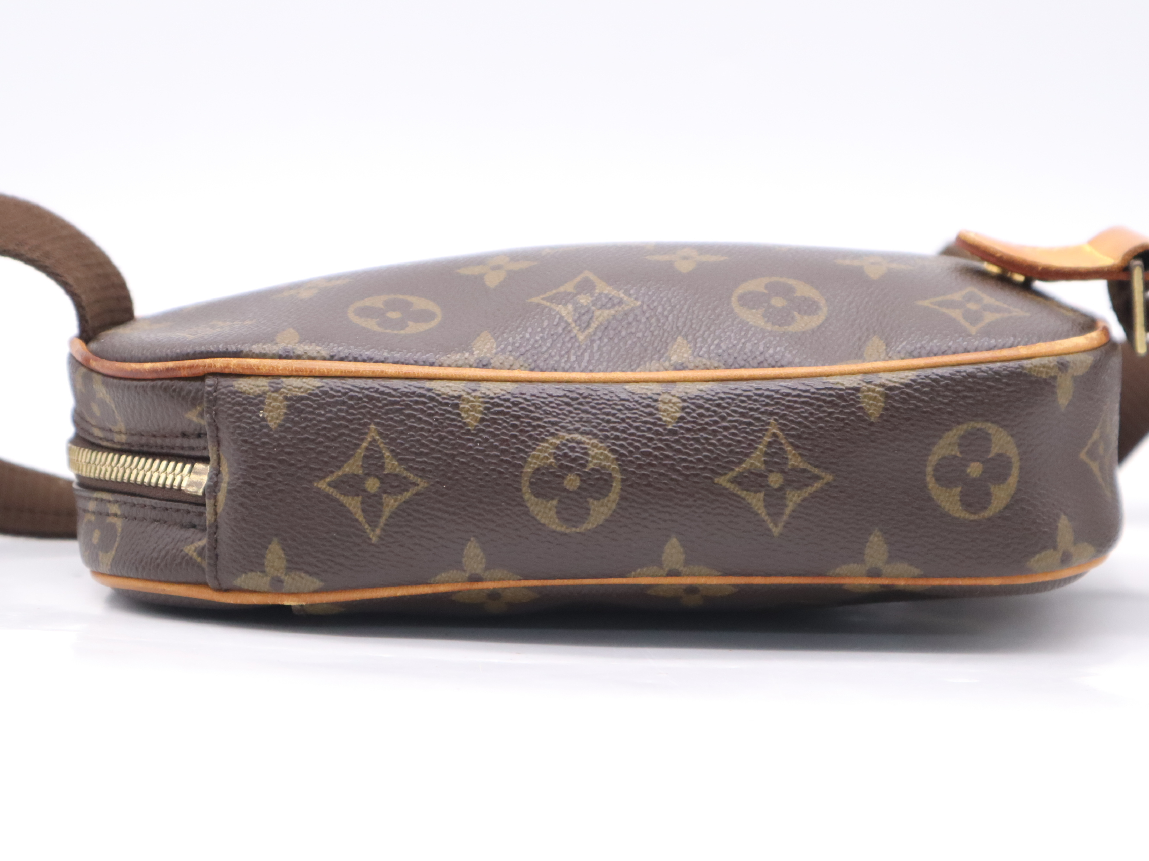 M51870 Monogram Pochette Gange Waist Bag — view 3