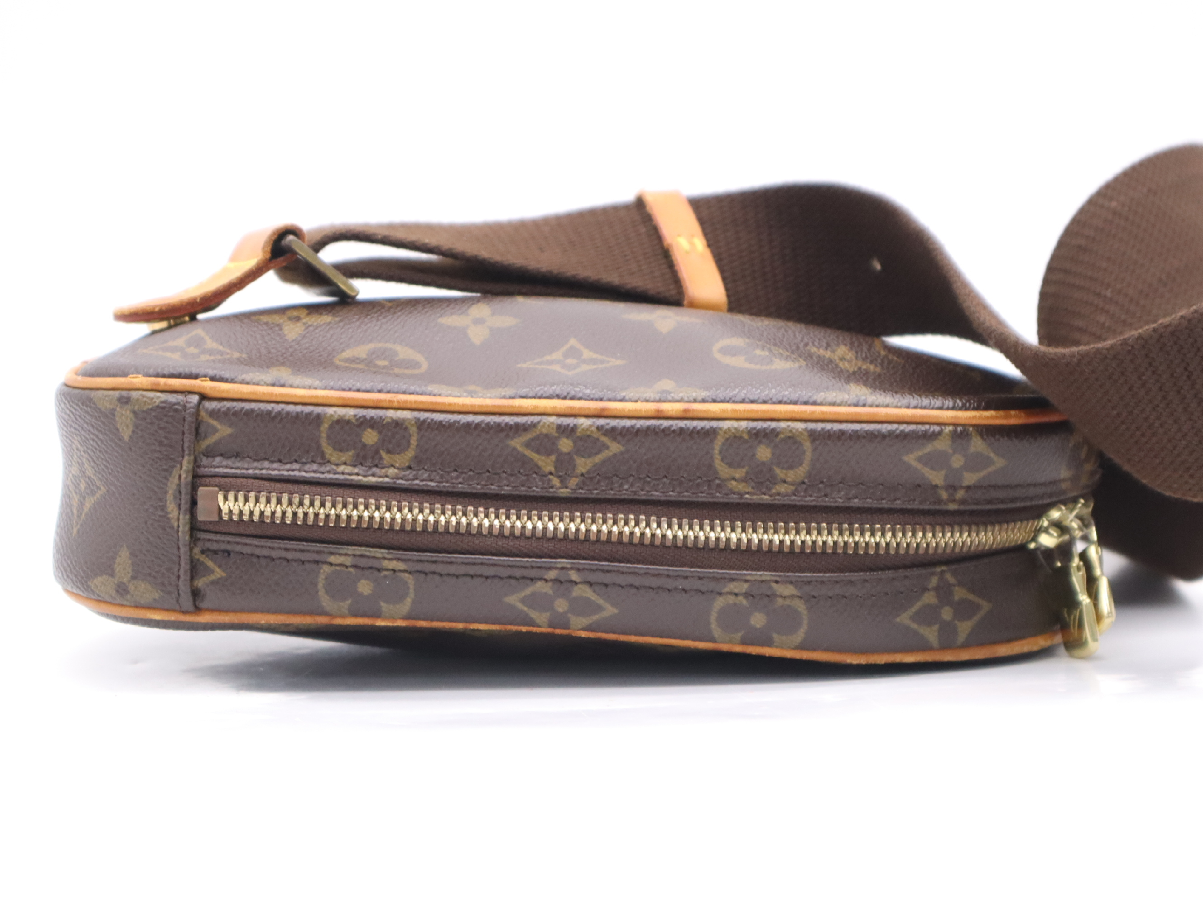 M51870 Monogram Pochette Gange Waist Bag — view 5