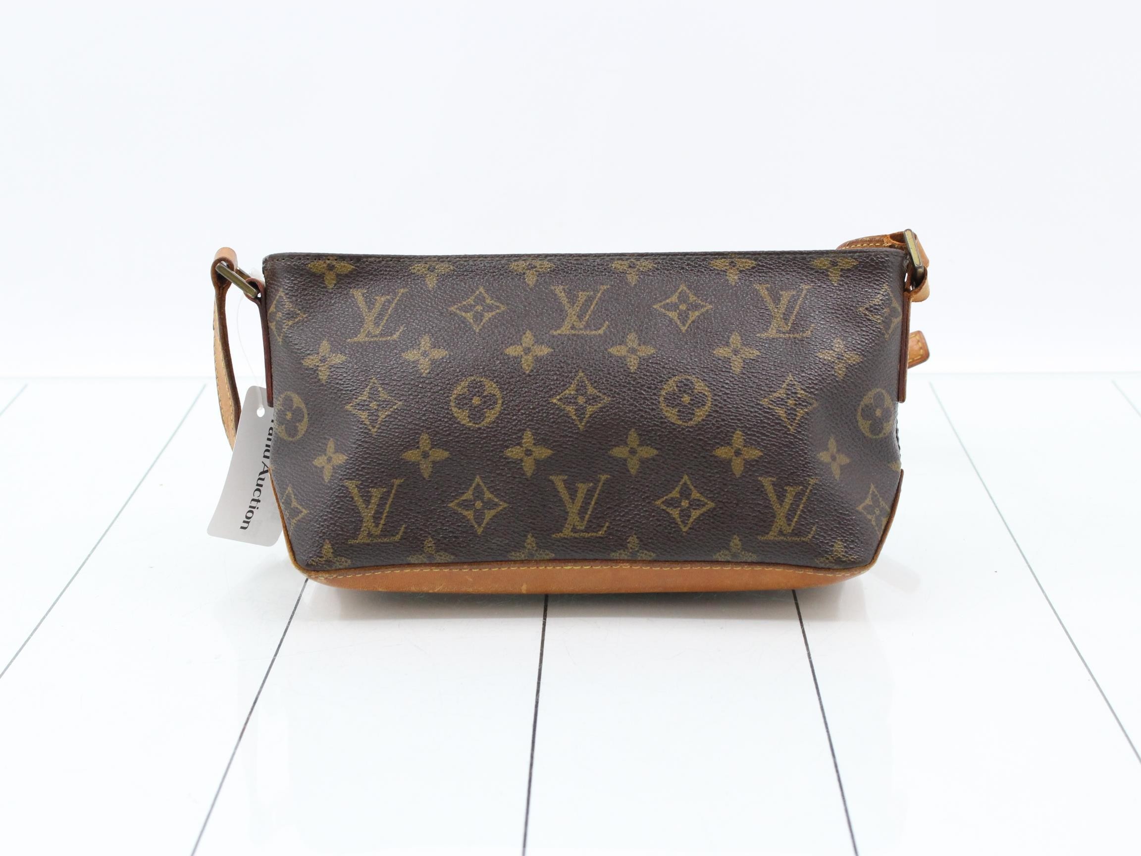 Trotter Shoulder Bag M51240 Monogram — view 2