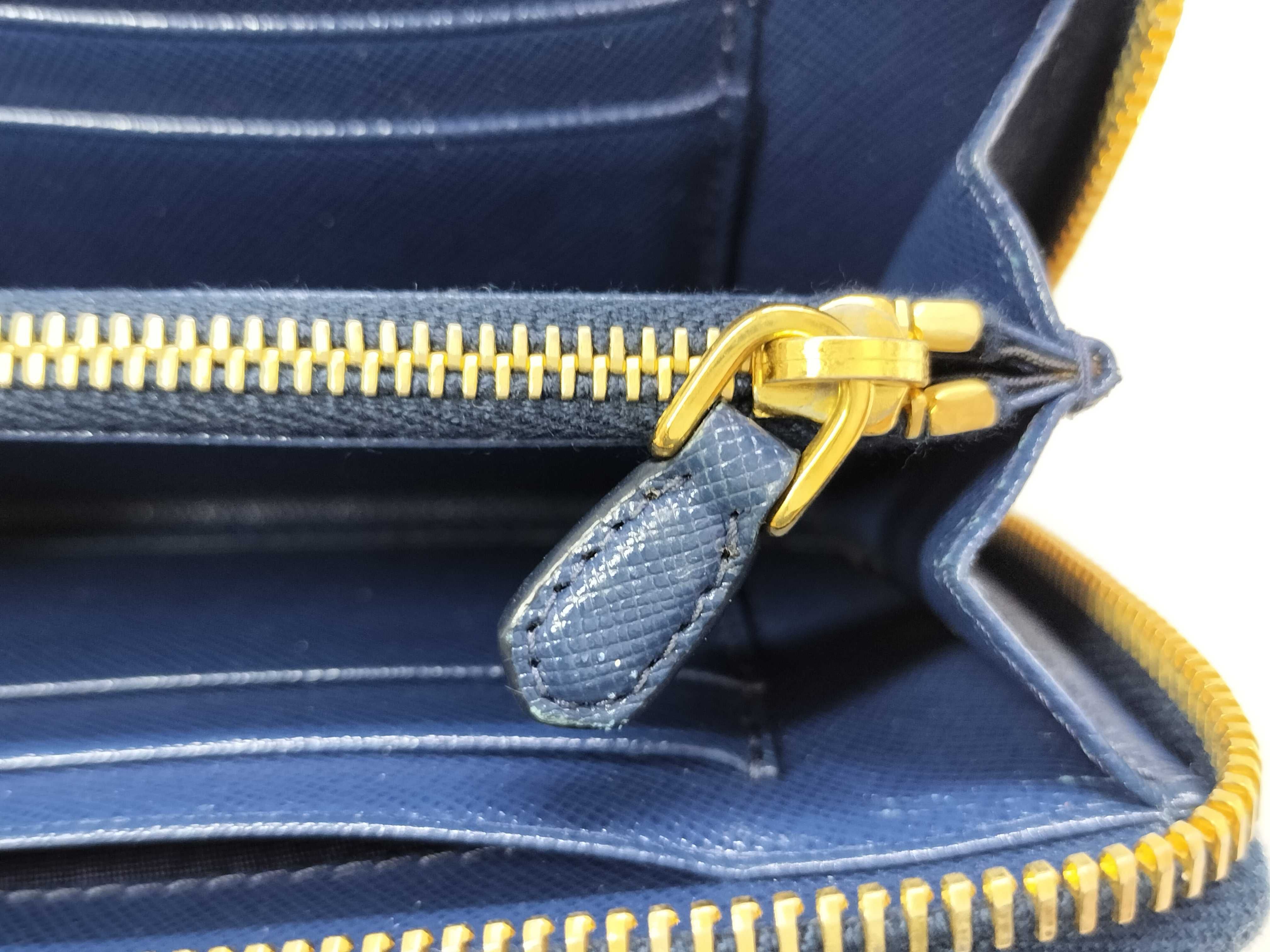 Round Zip Long Wallet Saffiano Blue Wallet — view 9