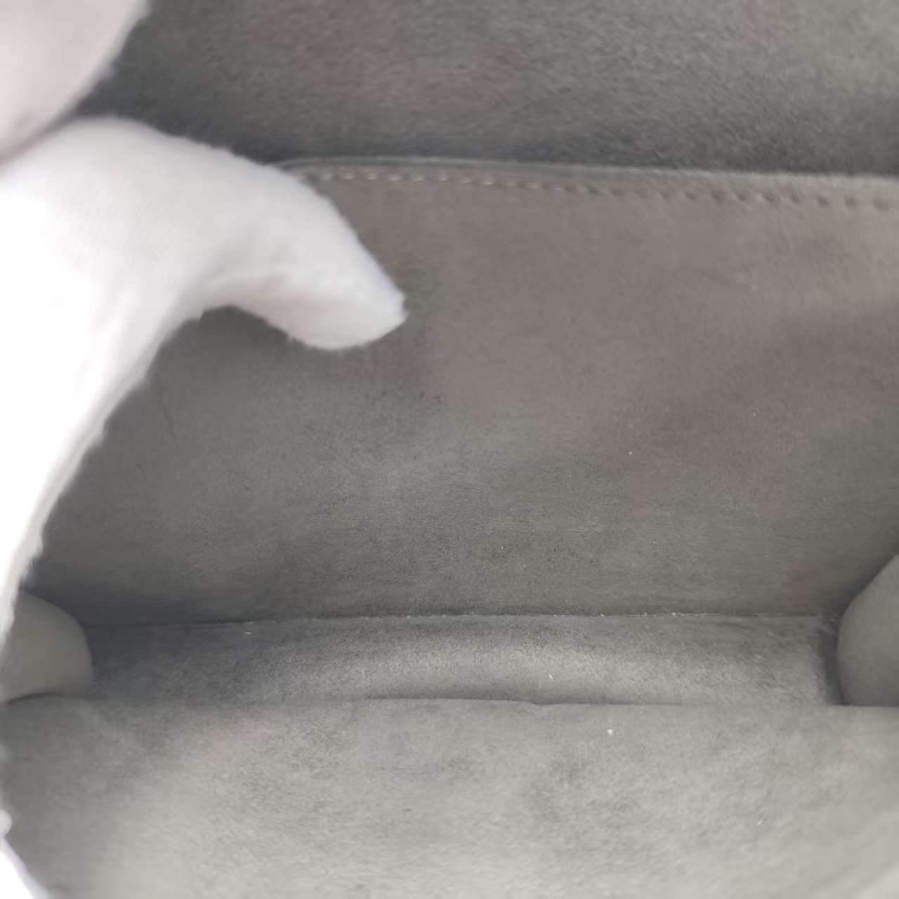 【*Shipped from: China*】FENDI Kanai Leather Shoulder Bag — view 8