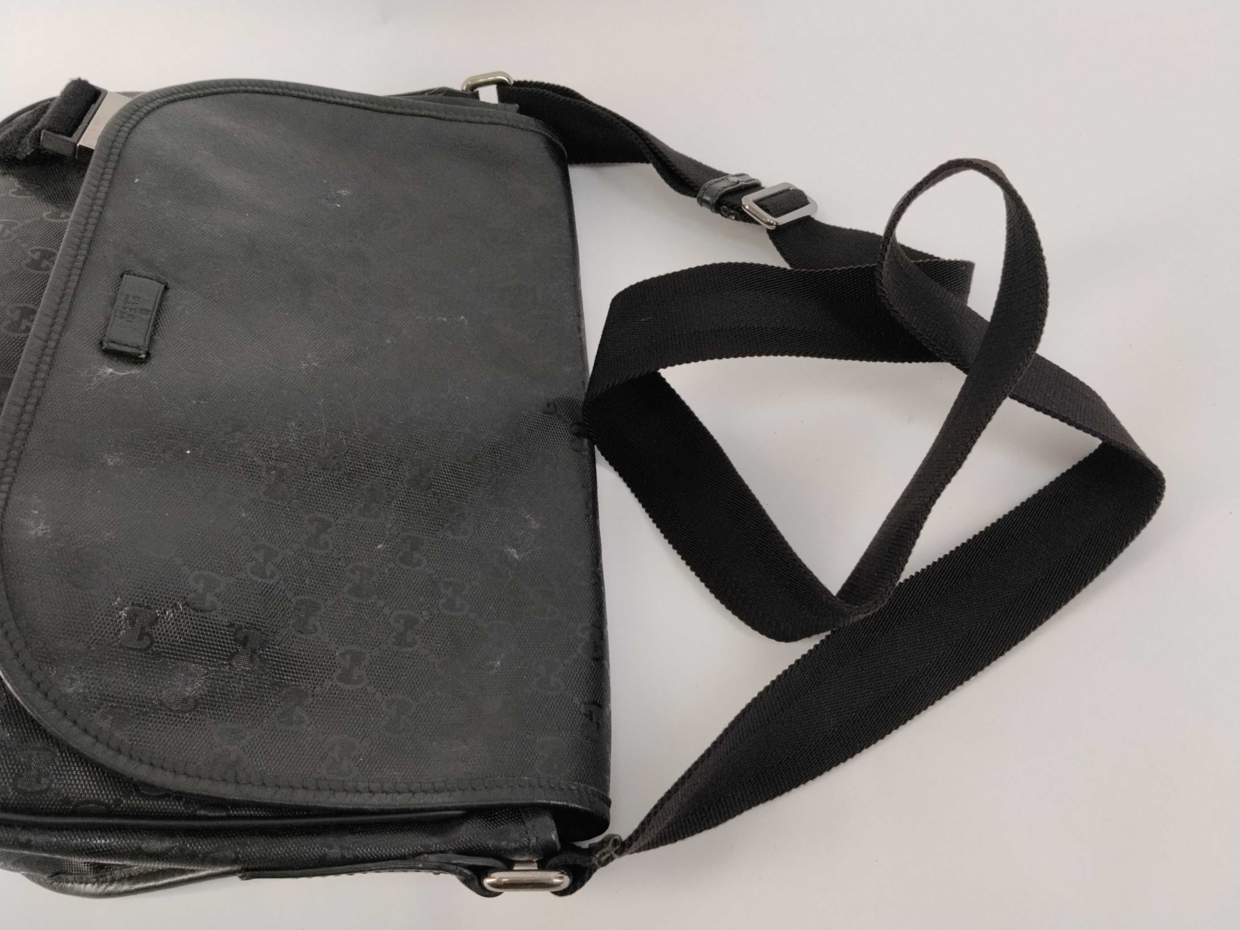GG Supreme PVC x Leather Messenger Shoulder Bag — view 3