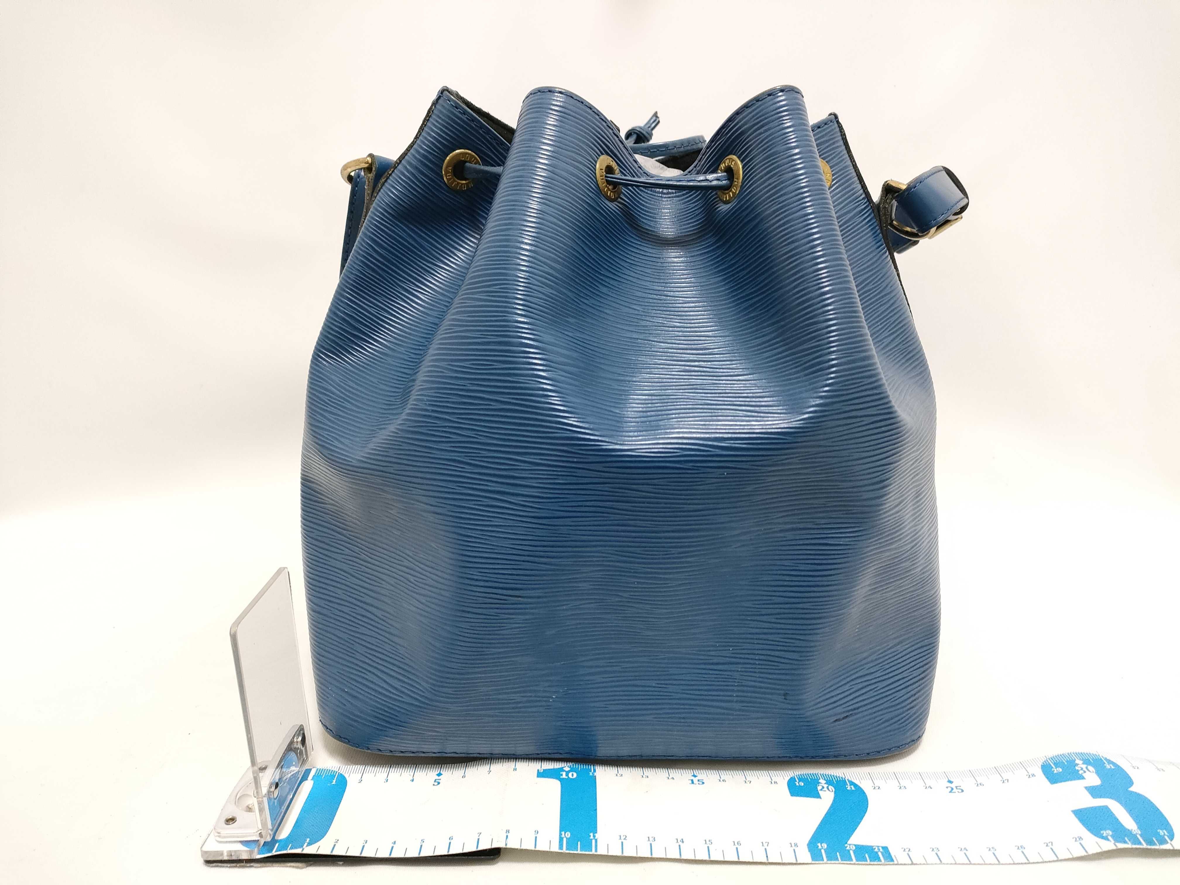 Epi Leather Petit Noé Shoulder Bag, Blue, M44105 AR0914 — view 2