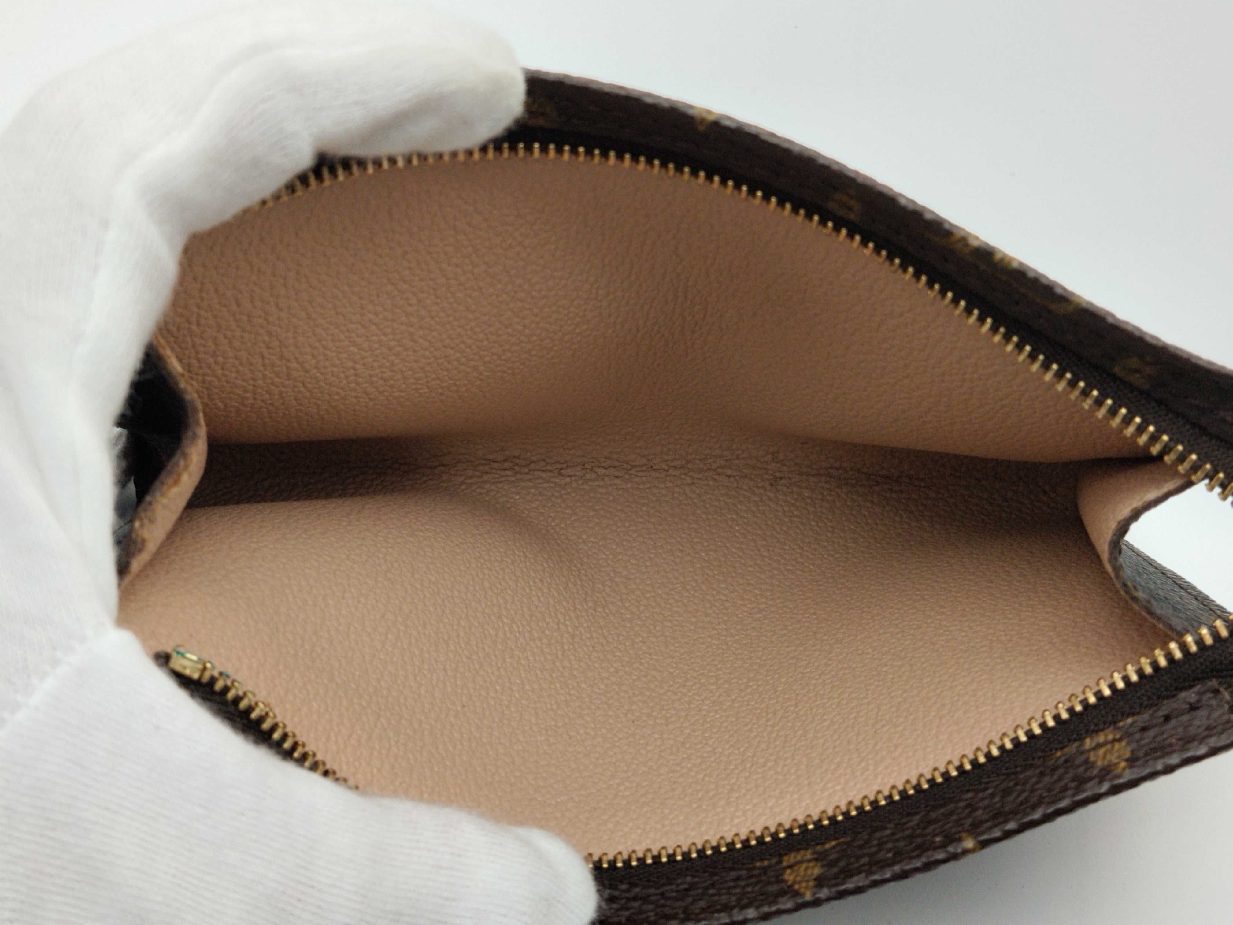 Monogram Pouch (Sticky interior) — view 9