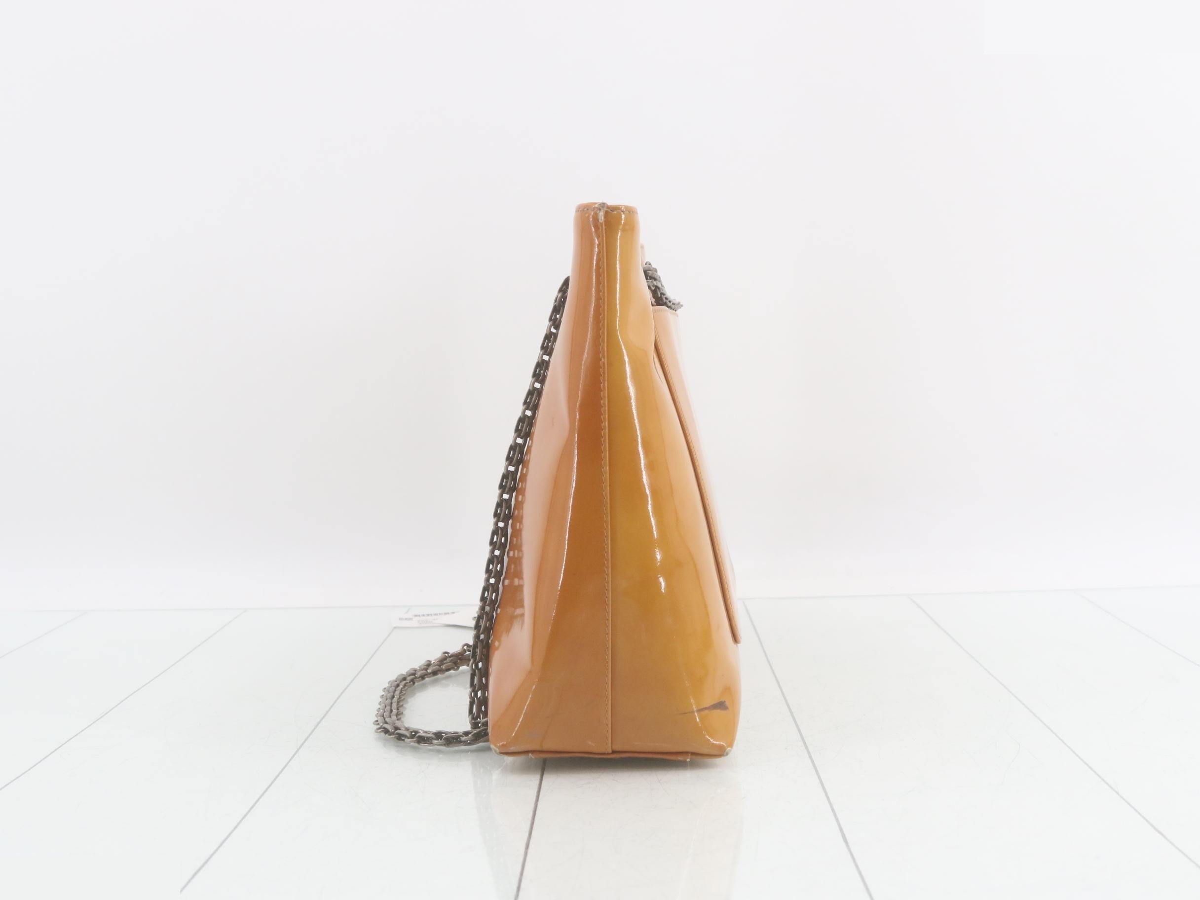 handbag — view 3