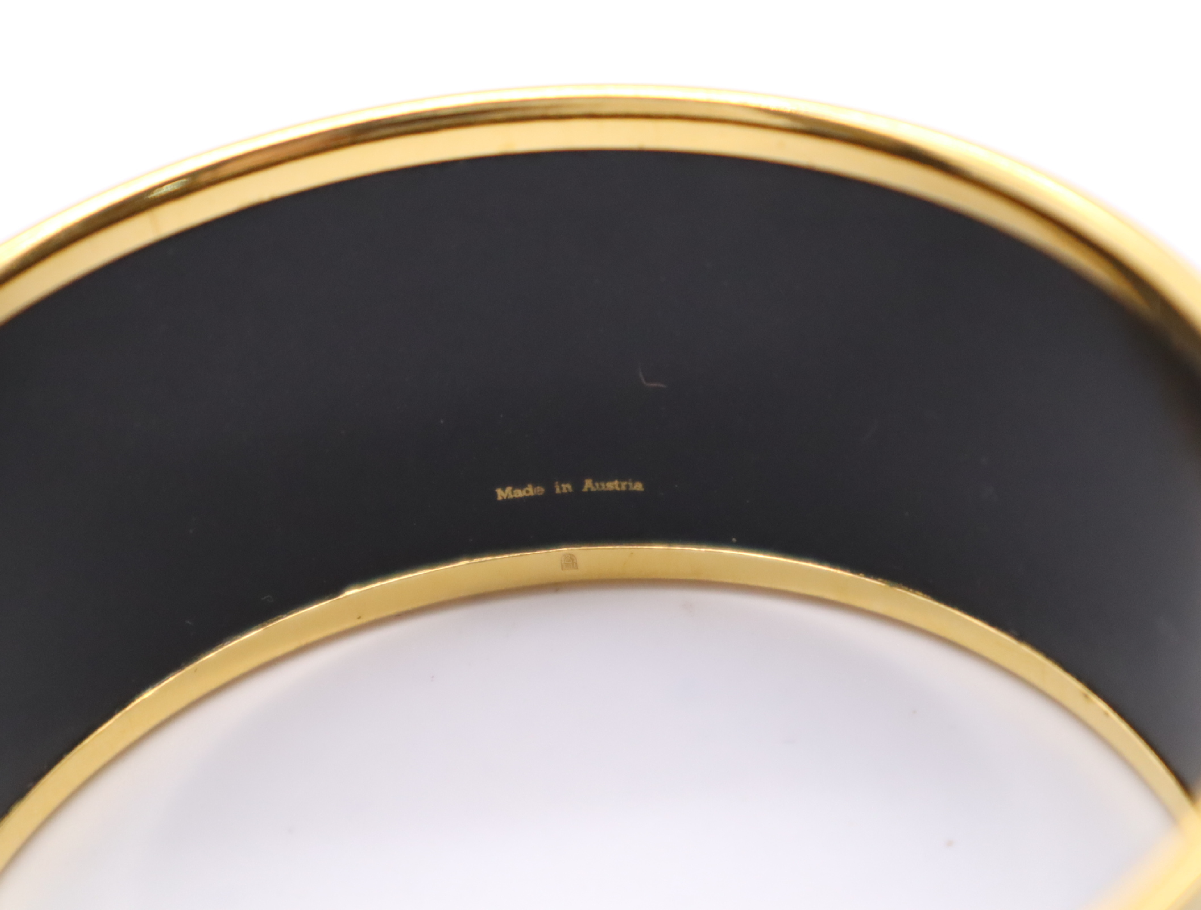 GP Metal/Cloisonné Enamel Bangle - Carriage Design Bracelet/Bangle — view 3