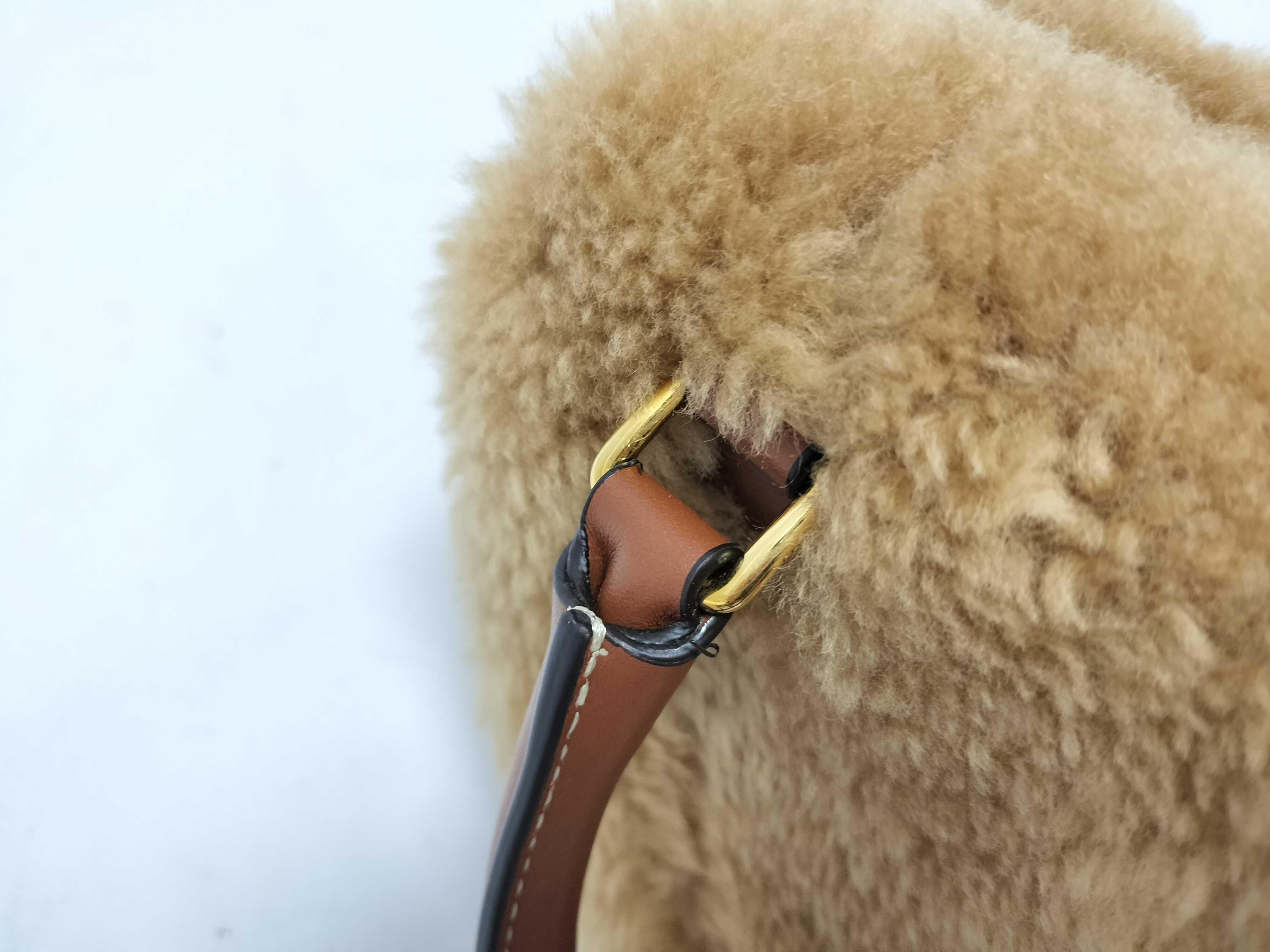 2-way handbag with long strap, shearling, heart design, brown handbag — view 5