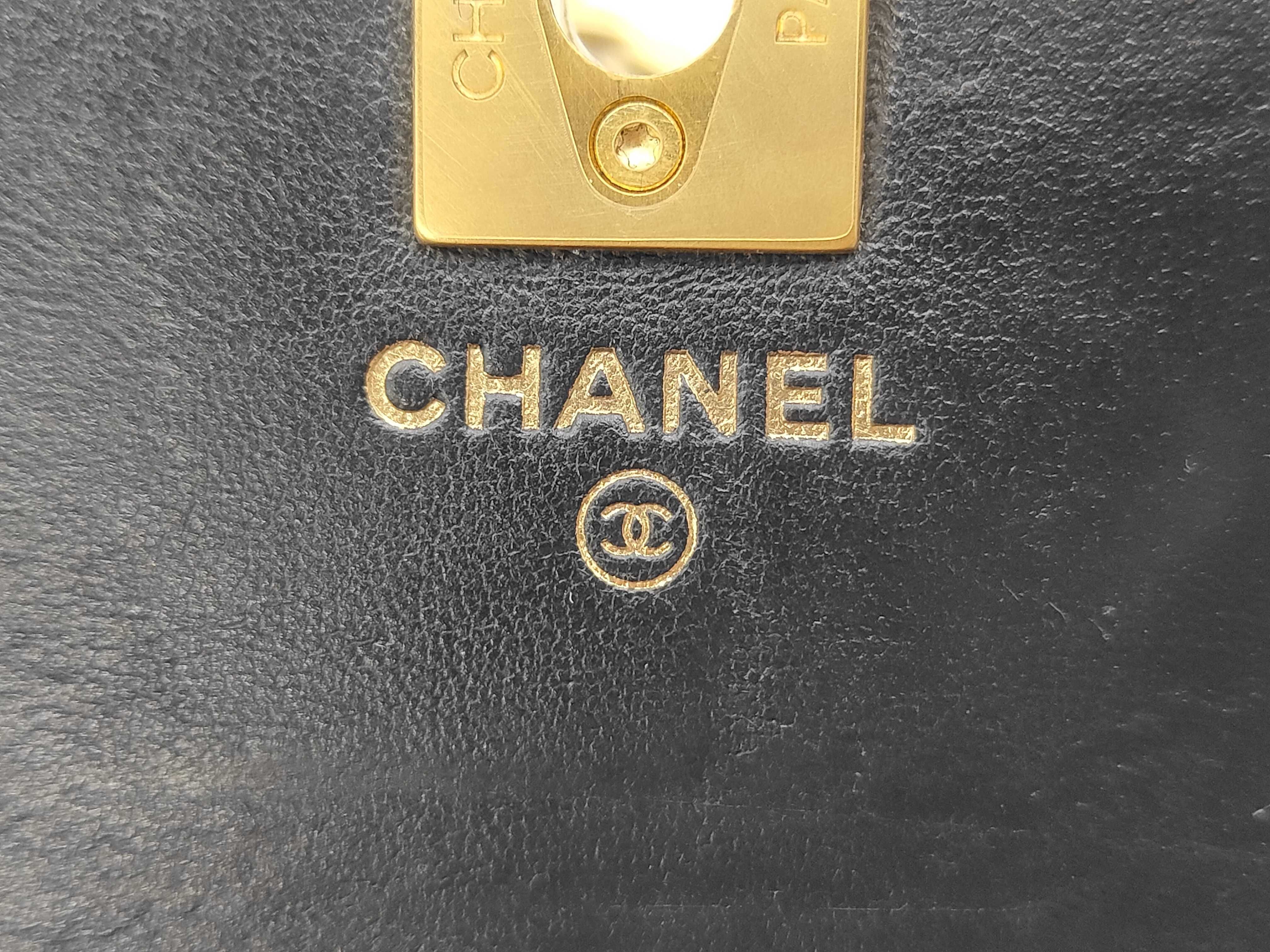 Matelassé Chain Wallet Shoulder Bag — view 11