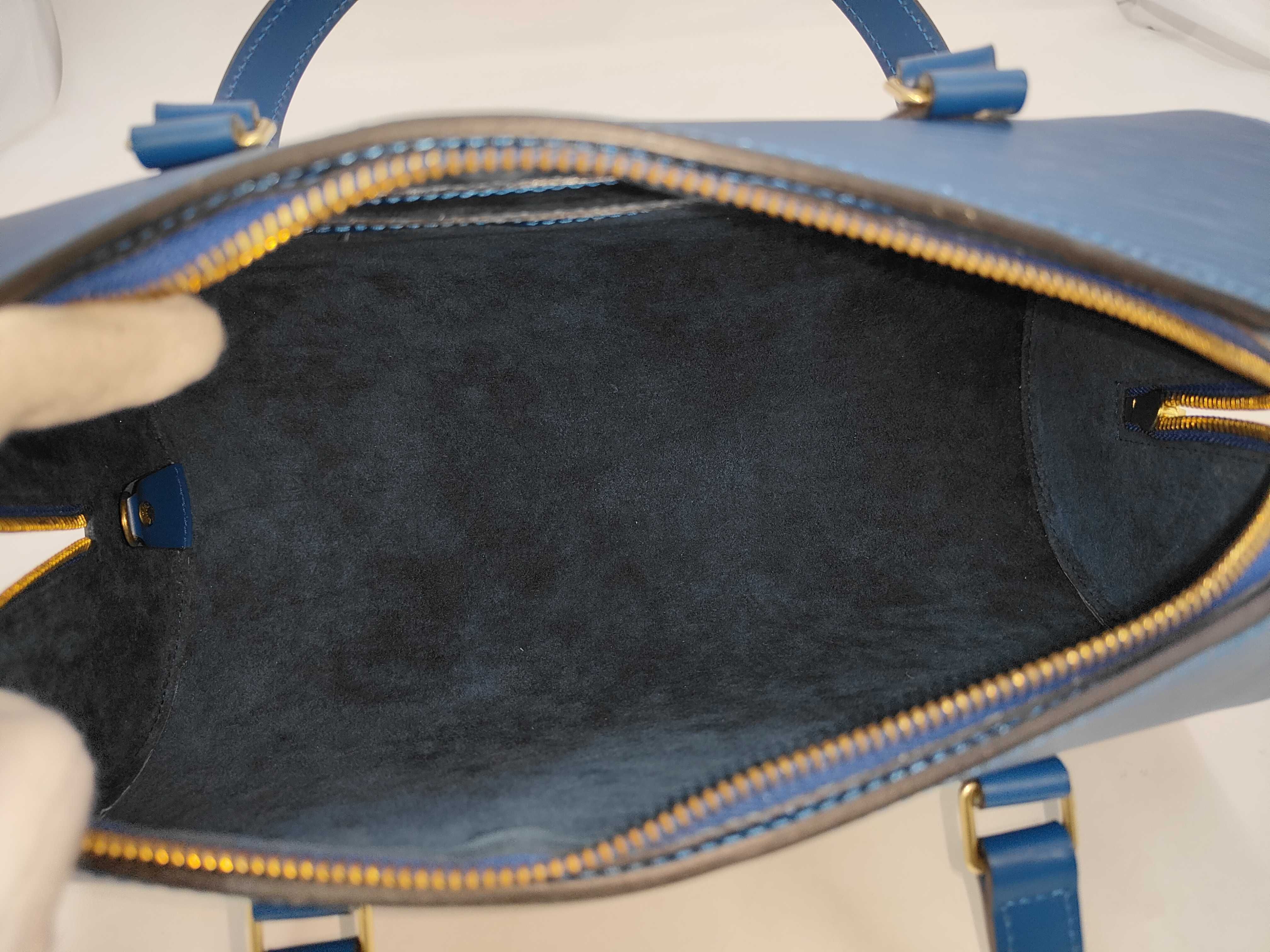 Epi Louis Vuitton Soufflot Handbag Epi M52225 Handbag — view 7
