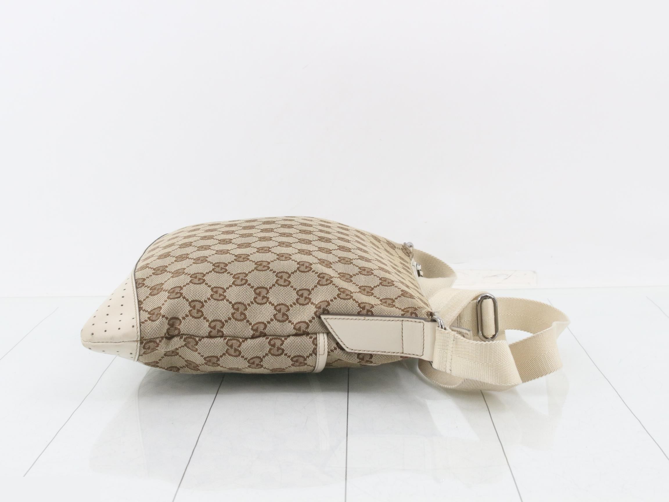GG Canvas (Bag) - Shoulder Bag — view 3