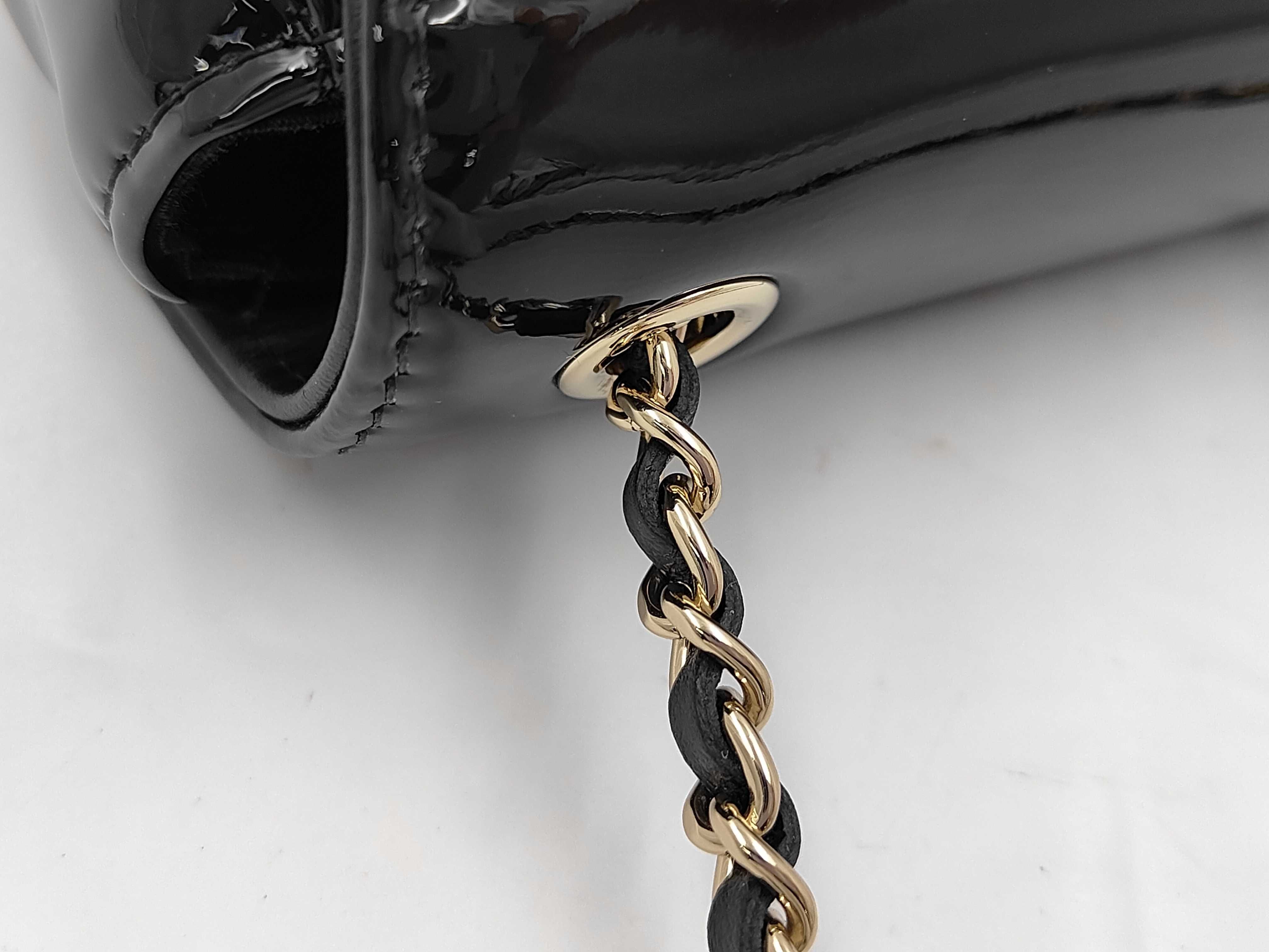enamel chain shoulder bag — view 5
