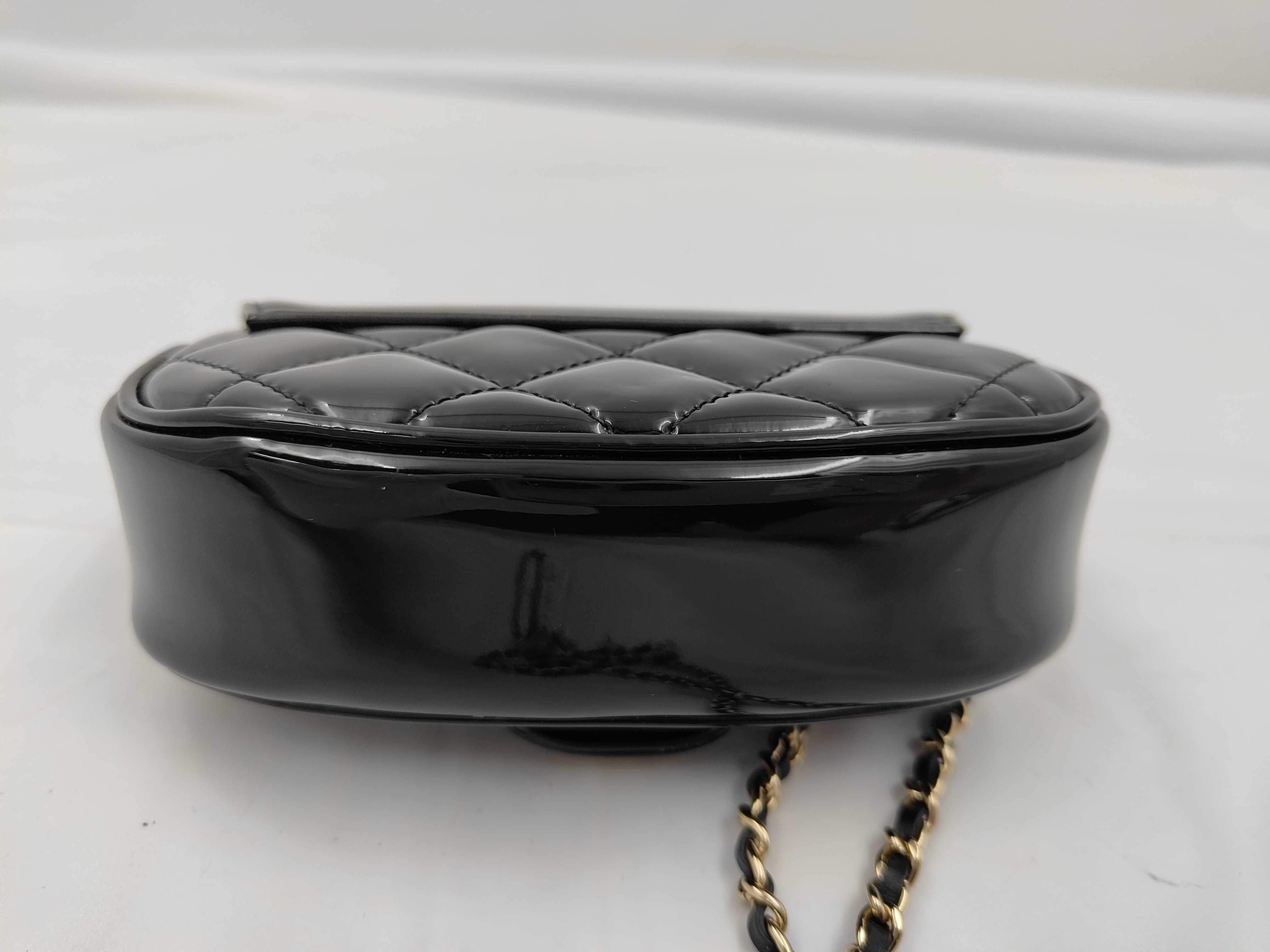enamel chain shoulder bag — view 6