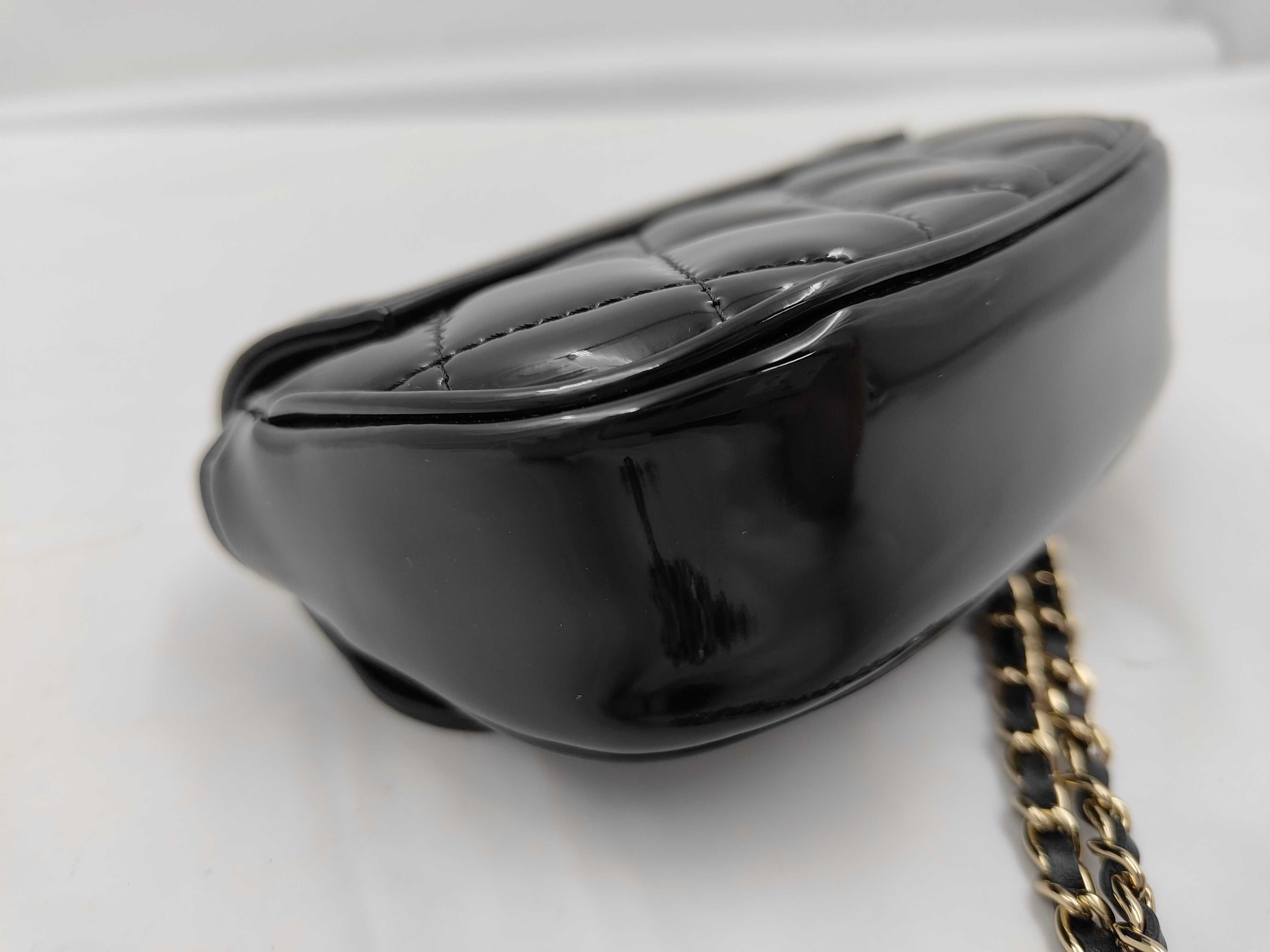 enamel chain shoulder bag — view 7