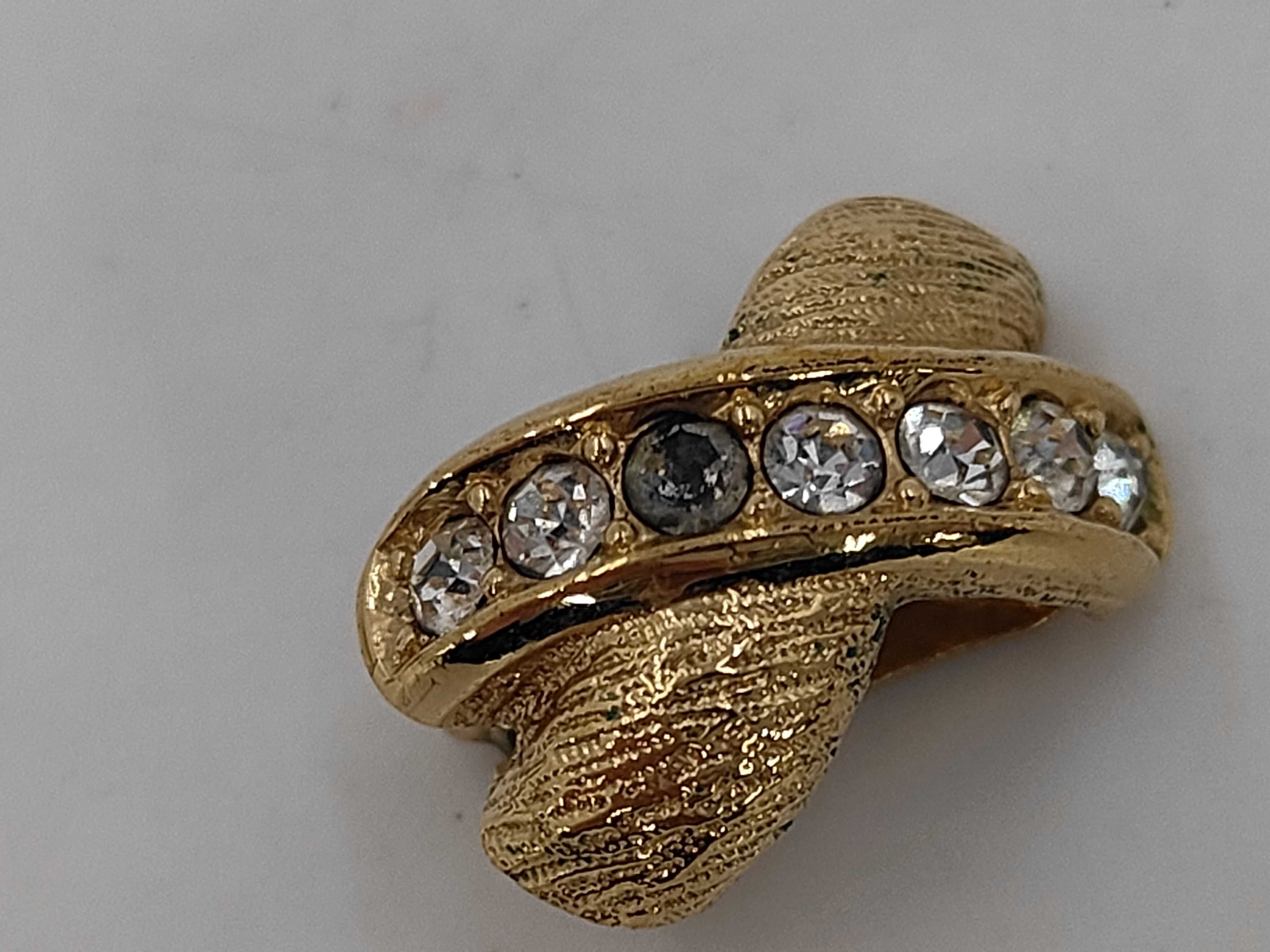 Earrings — view 7