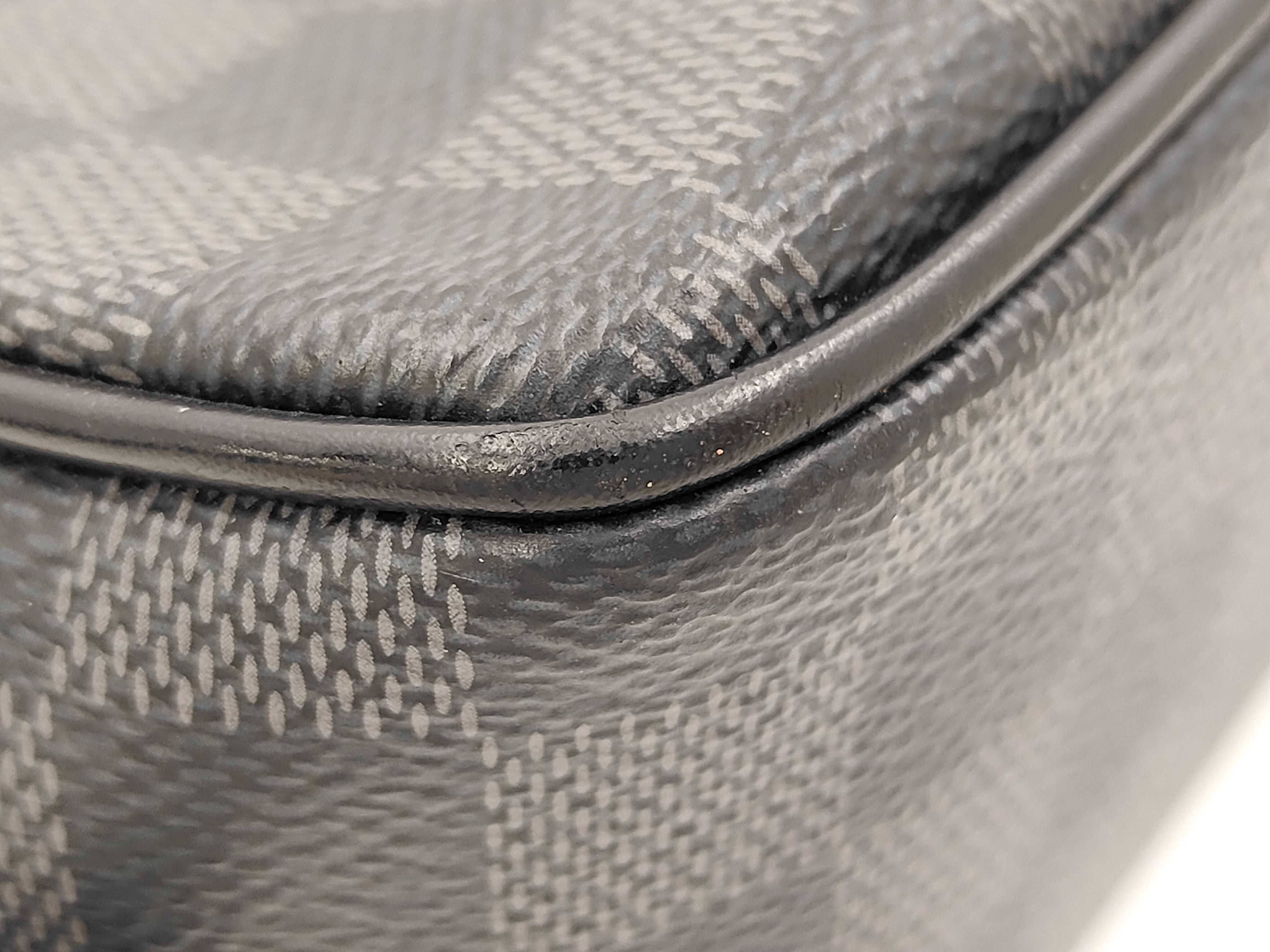 Damier Graphite Trouse Toilette Clutch Bag — view 4