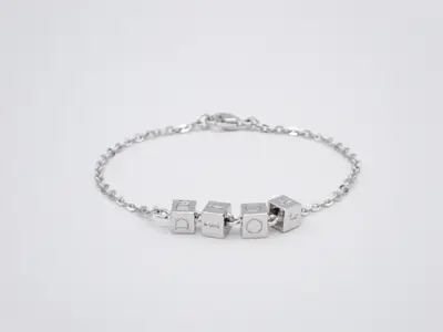 bracelet, silver, wrist size approximately 18cm