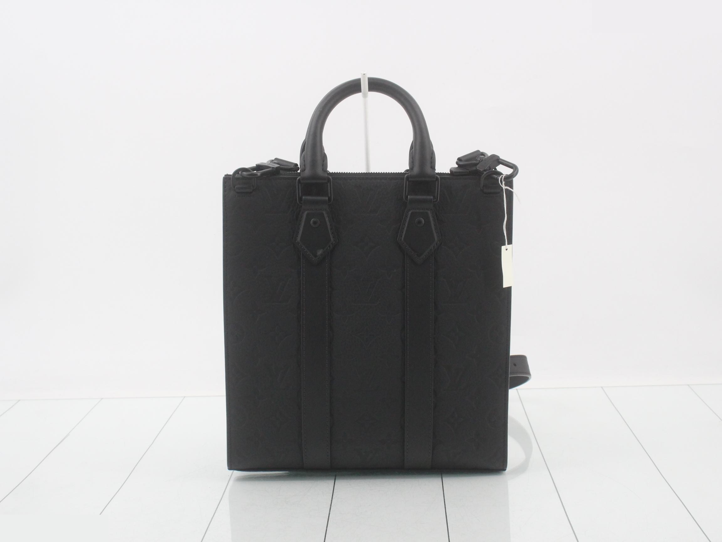 M21884 Taurillon Sac Plat Cloth 2-Way Bag — view 2