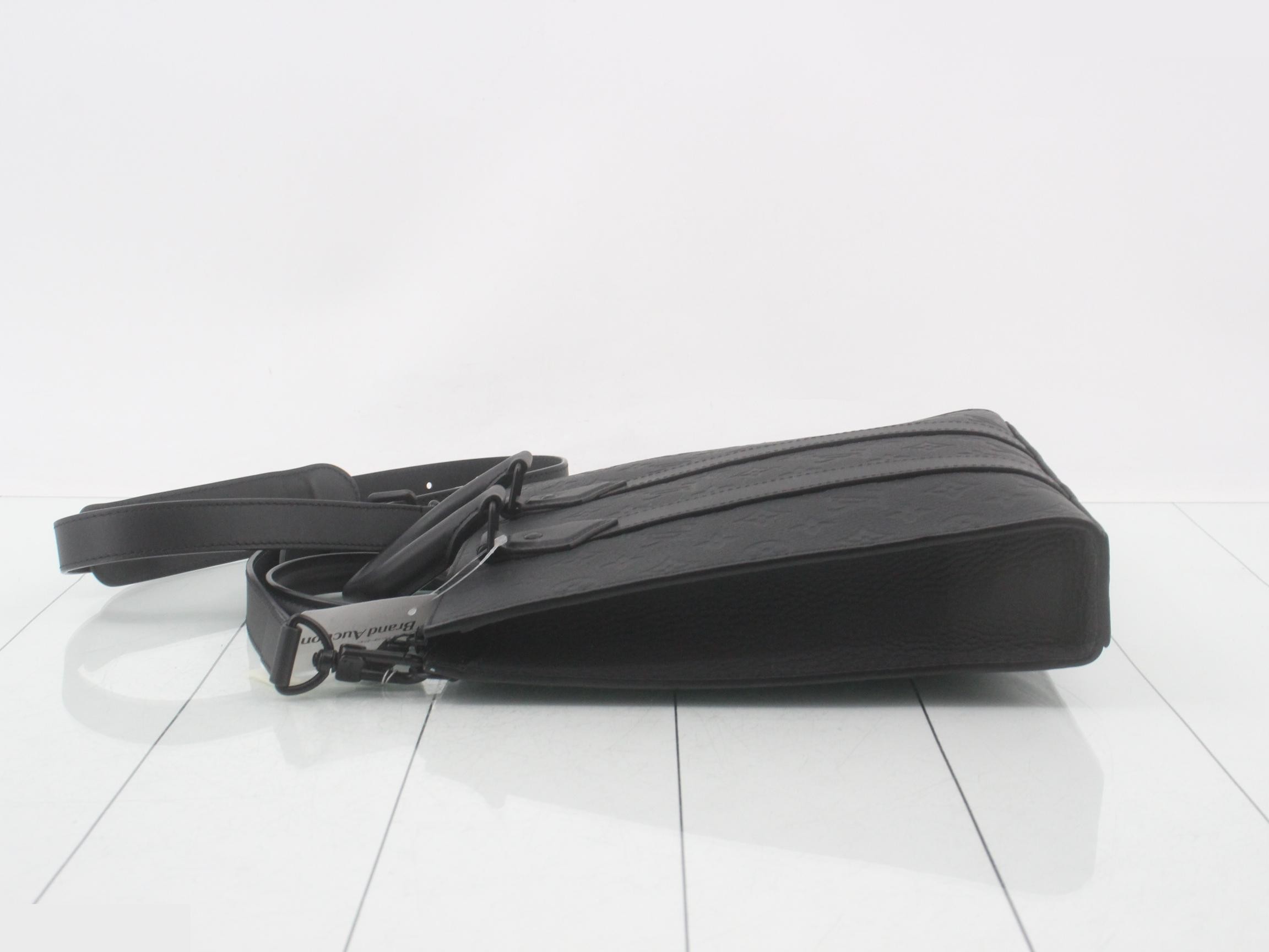 M21884 Taurillon Sac Plat Cloth 2-Way Bag — view 4