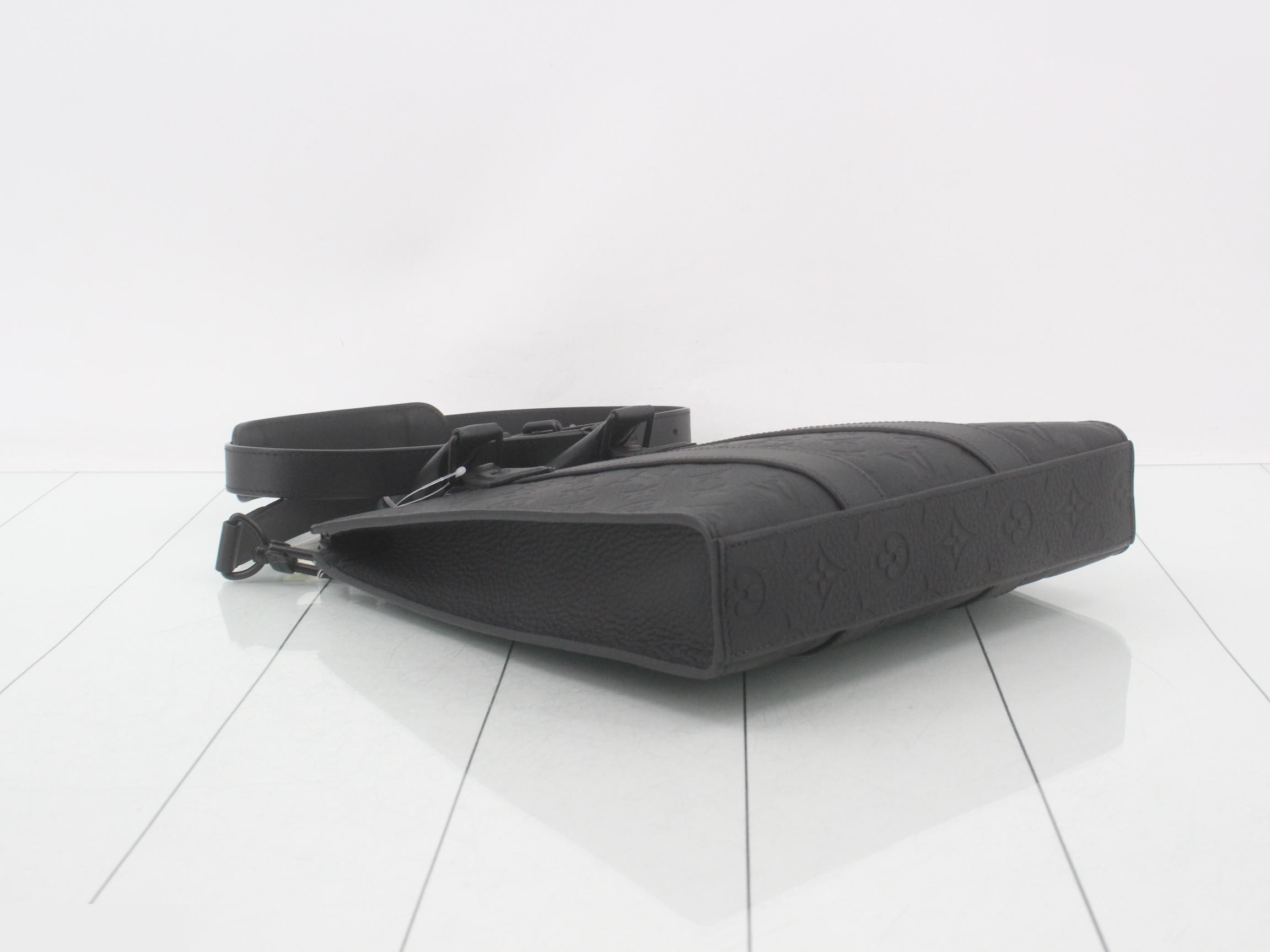 M21884 Taurillon Sac Plat Cloth 2-Way Bag — view 5