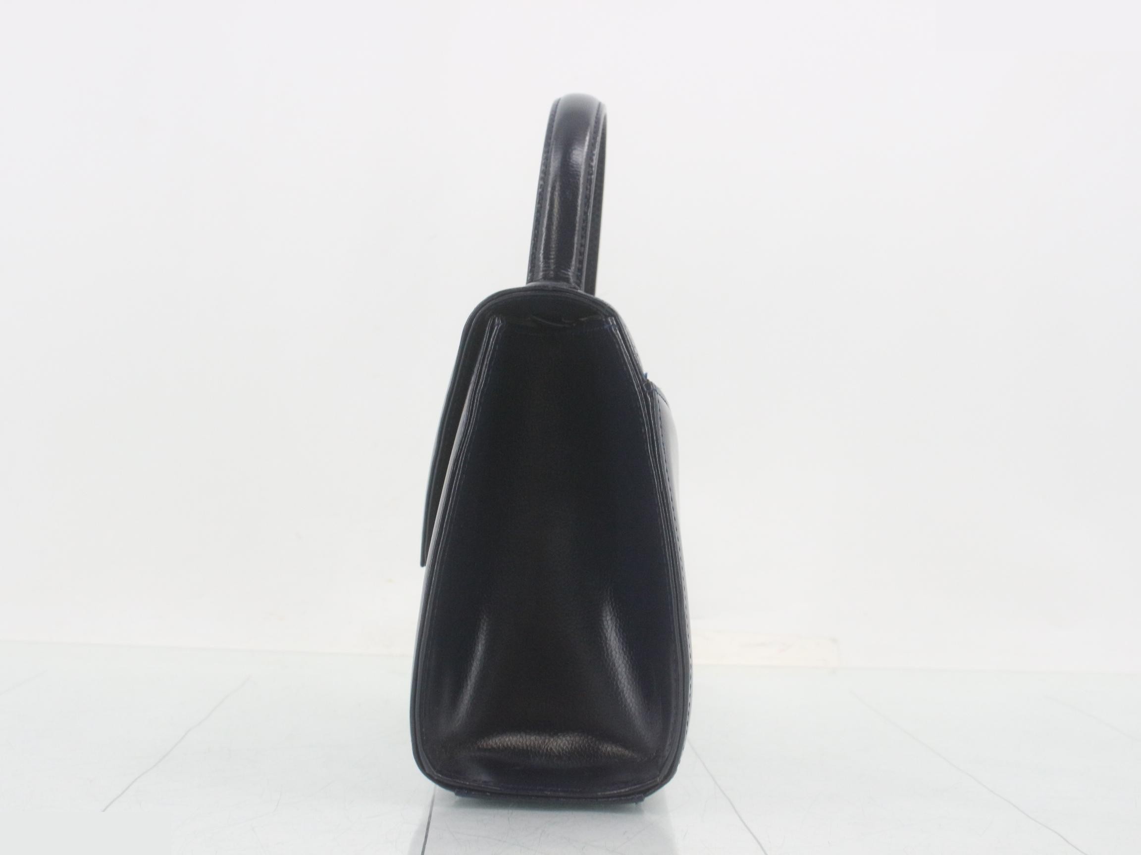 handbag — view 3