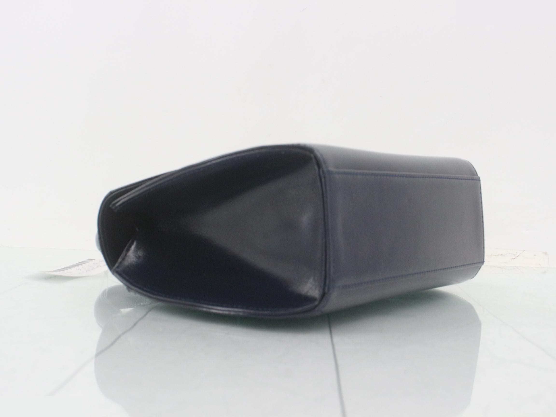 handbag — view 5